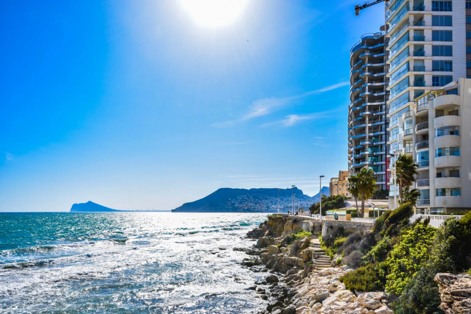 LUXURY FRONTLINE APARTMENTS