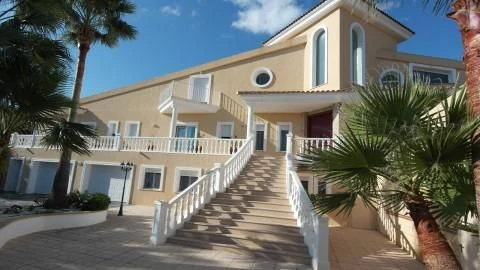 1343/10535 - Chalet/Villa en venta en L'alfas Del Pi