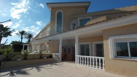 Chalet/Villa en venta en L'alfas Del Pi