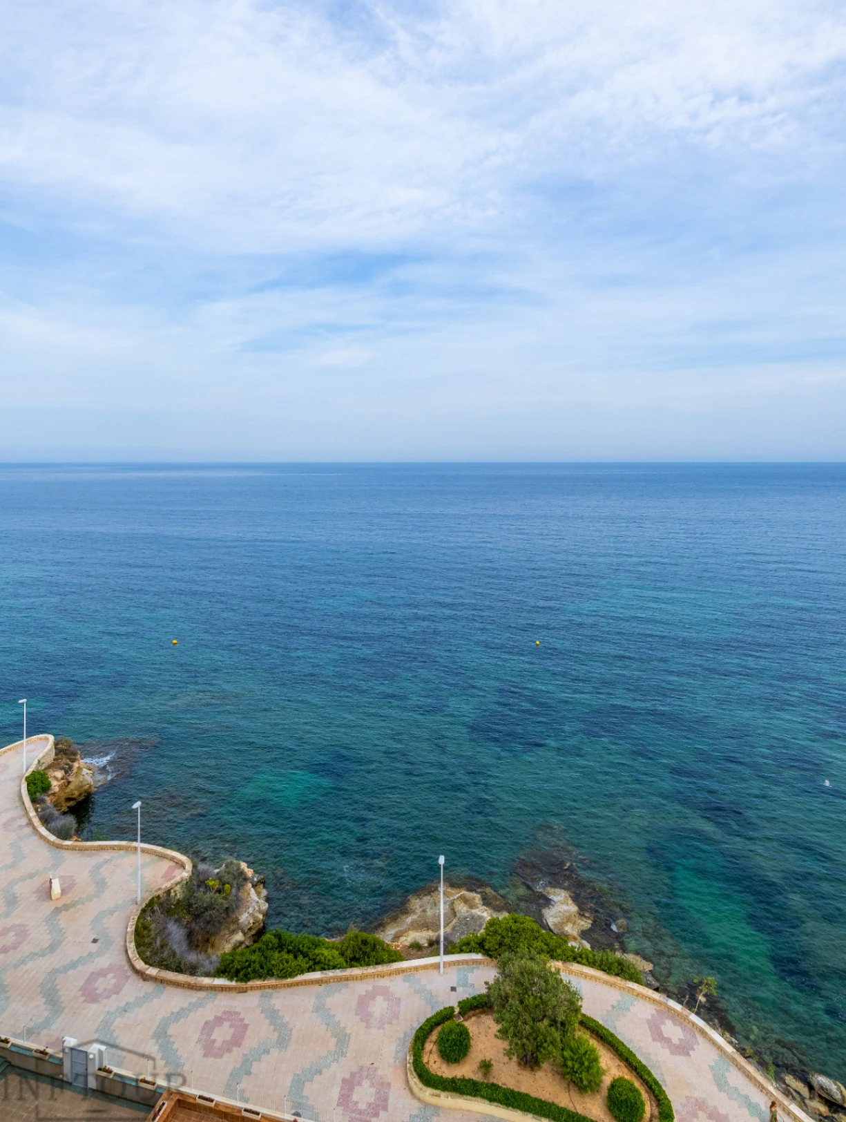 Alquiler temporal o turístico estudio con vistas al mar en primera línea de playa La Fossa, Calpe
