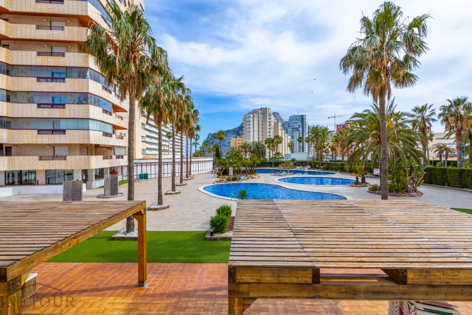 Alquiler temporal piso de 1 dormitorio con terraza, piscina y gimnasio en playa La Fossa, Calpe