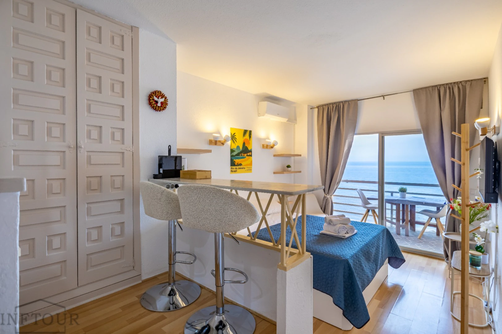 Alquiler temporal o turístico estudio con vistas al mar en primera línea de playa La Fossa, Calpe