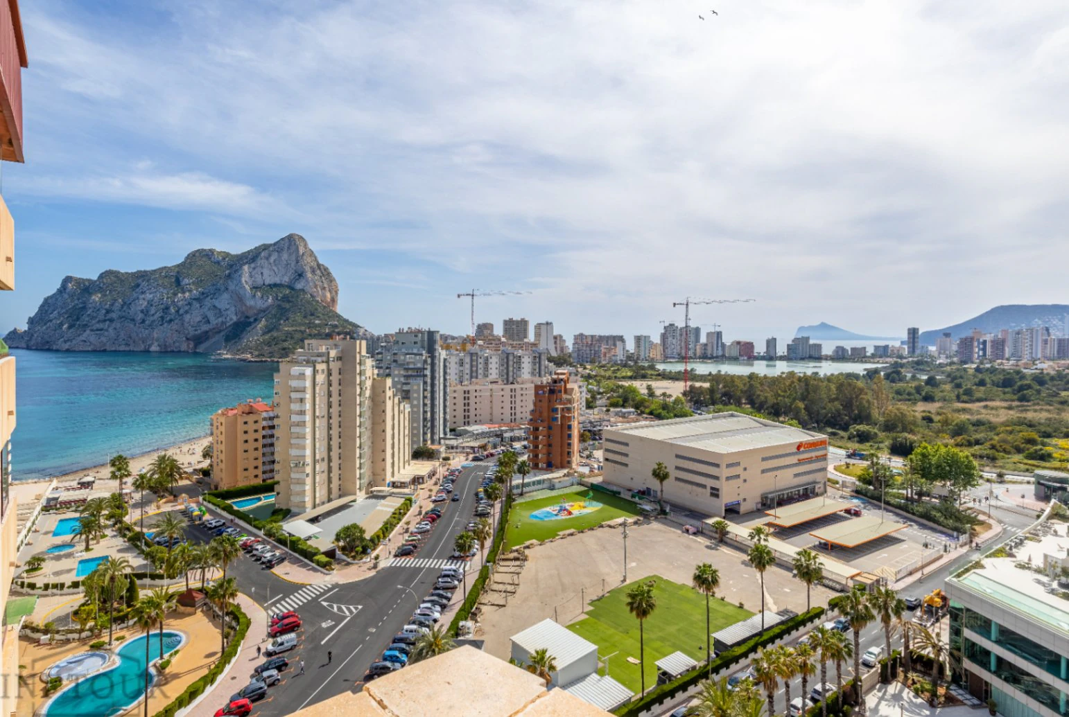 Alquiler temporal piso de 1 dormitorio con terraza, piscina y gimnasio en playa La Fossa, Calpe