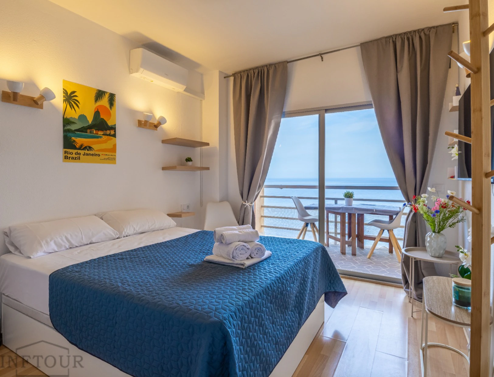 Alquiler temporal o turístico estudio con vistas al mar en primera línea de playa La Fossa, Calpe