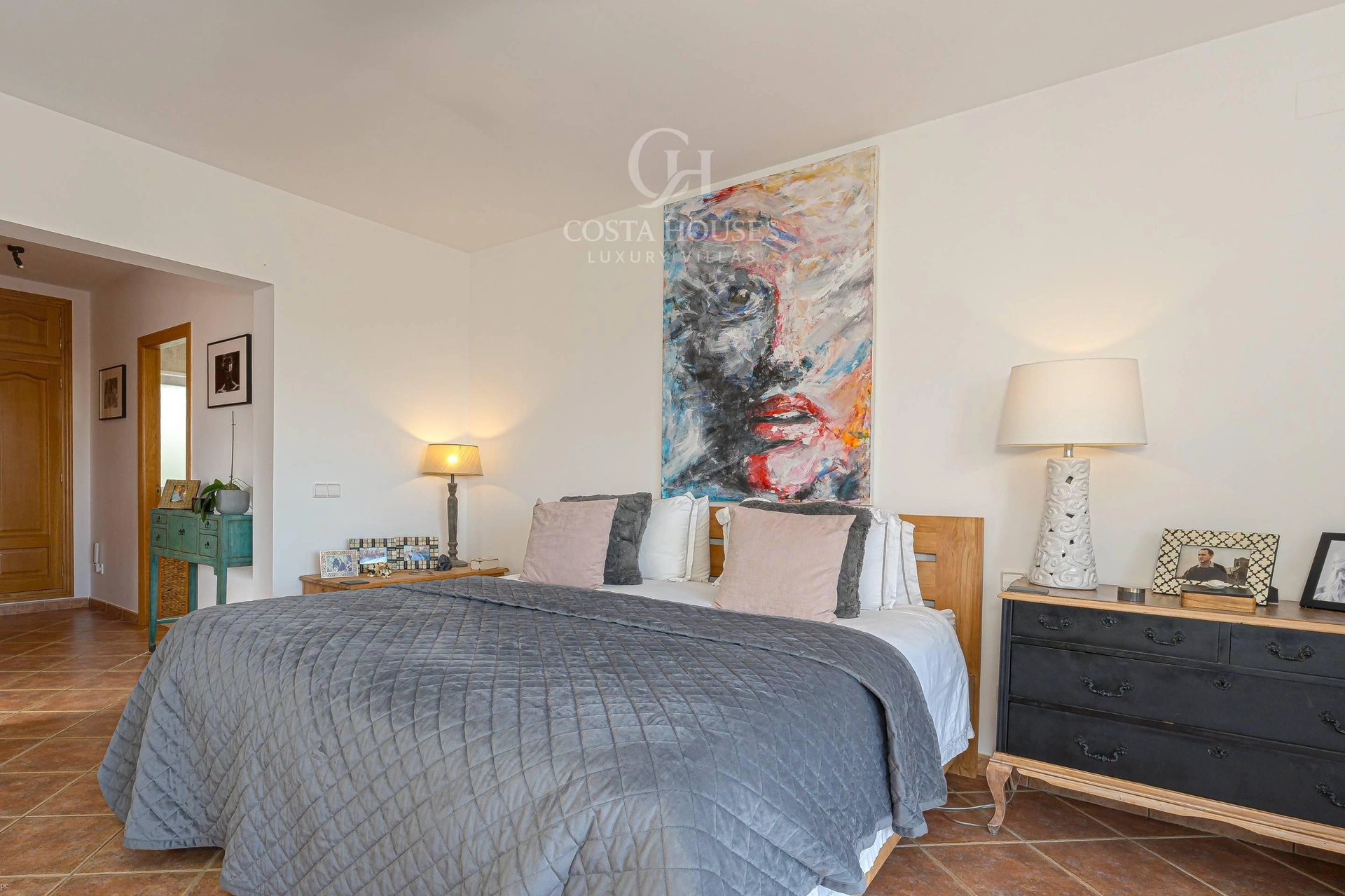 2782V_PIVER - VILLA PIVER · ELEGANCIA CONTEMPORÁNEA ENTRE EL MAR Y EL MONTGÓ – JÁVEA, COSTA BLANCA