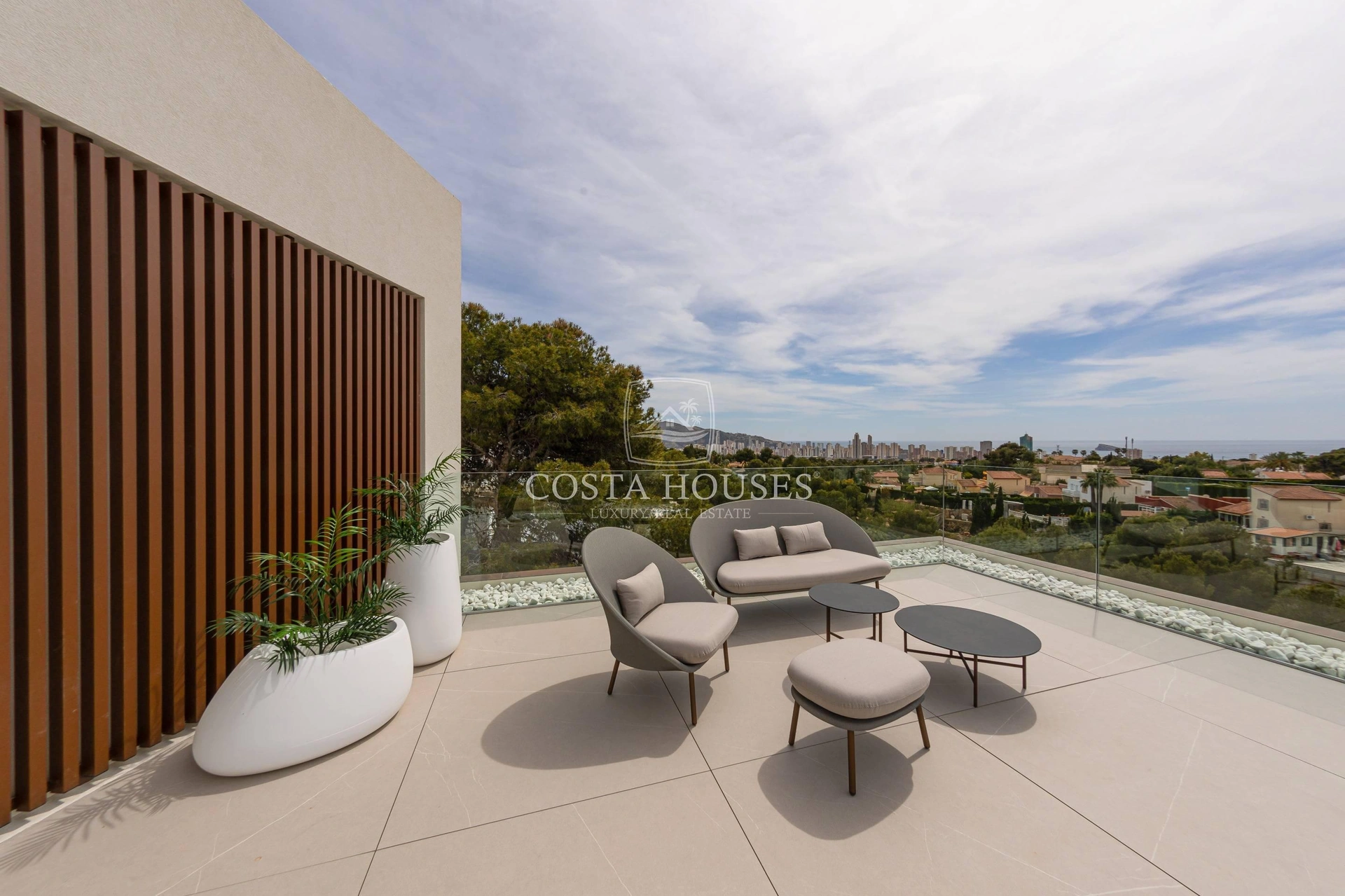 2521VL_ZEN - VILLA ZEN | IMPRESIONANTE VILLA EN VENTA EN BENIDORM CERCA DE GOLF AITANA, COSTA BLANCA