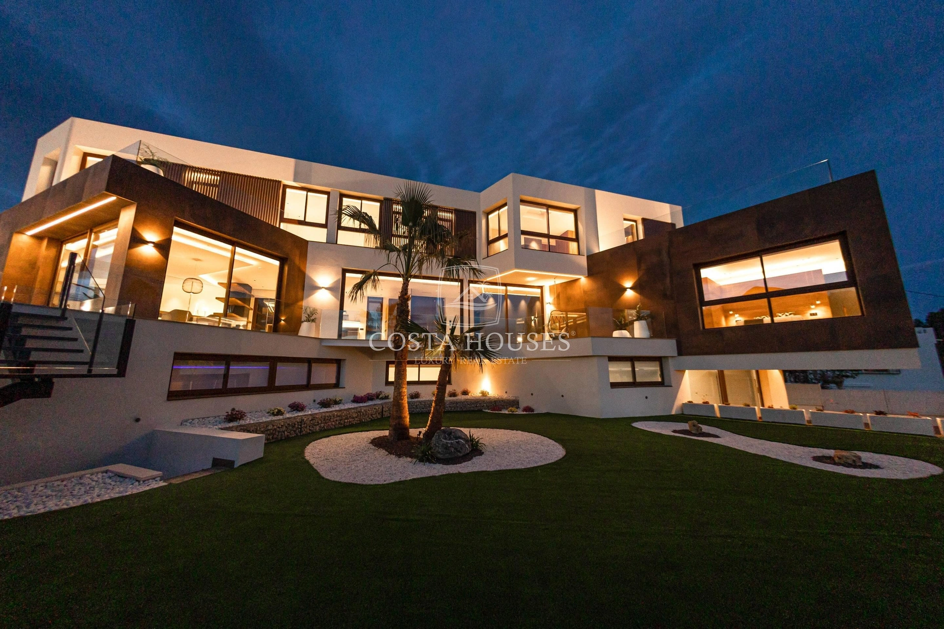 2521VL_ZEN - VILLA ZEN | IMPRESIONANTE VILLA EN VENTA EN BENIDORM CERCA DE GOLF AITANA, COSTA BLANCA