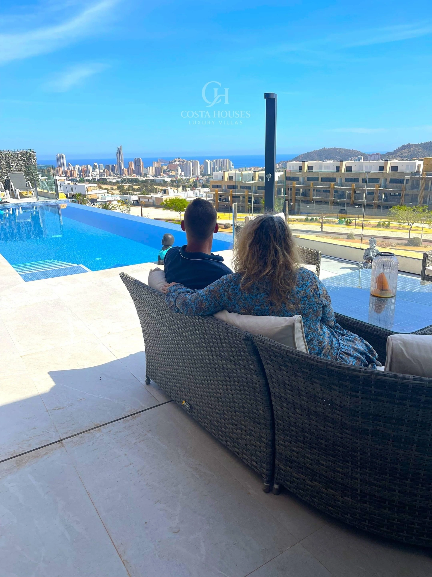 2768V_SKYLINE - VILLA SKYLINE · LUJO MEDITERRANEO EN FINESTRAT CON VISTAS AL MAR Y A BENIDORM