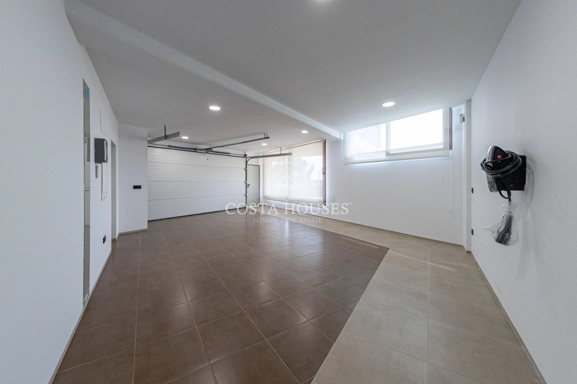2521VL_ZEN - VILLA ZEN | IMPRESIONANTE VILLA EN VENTA EN BENIDORM CERCA DE GOLF AITANA, COSTA BLANCA