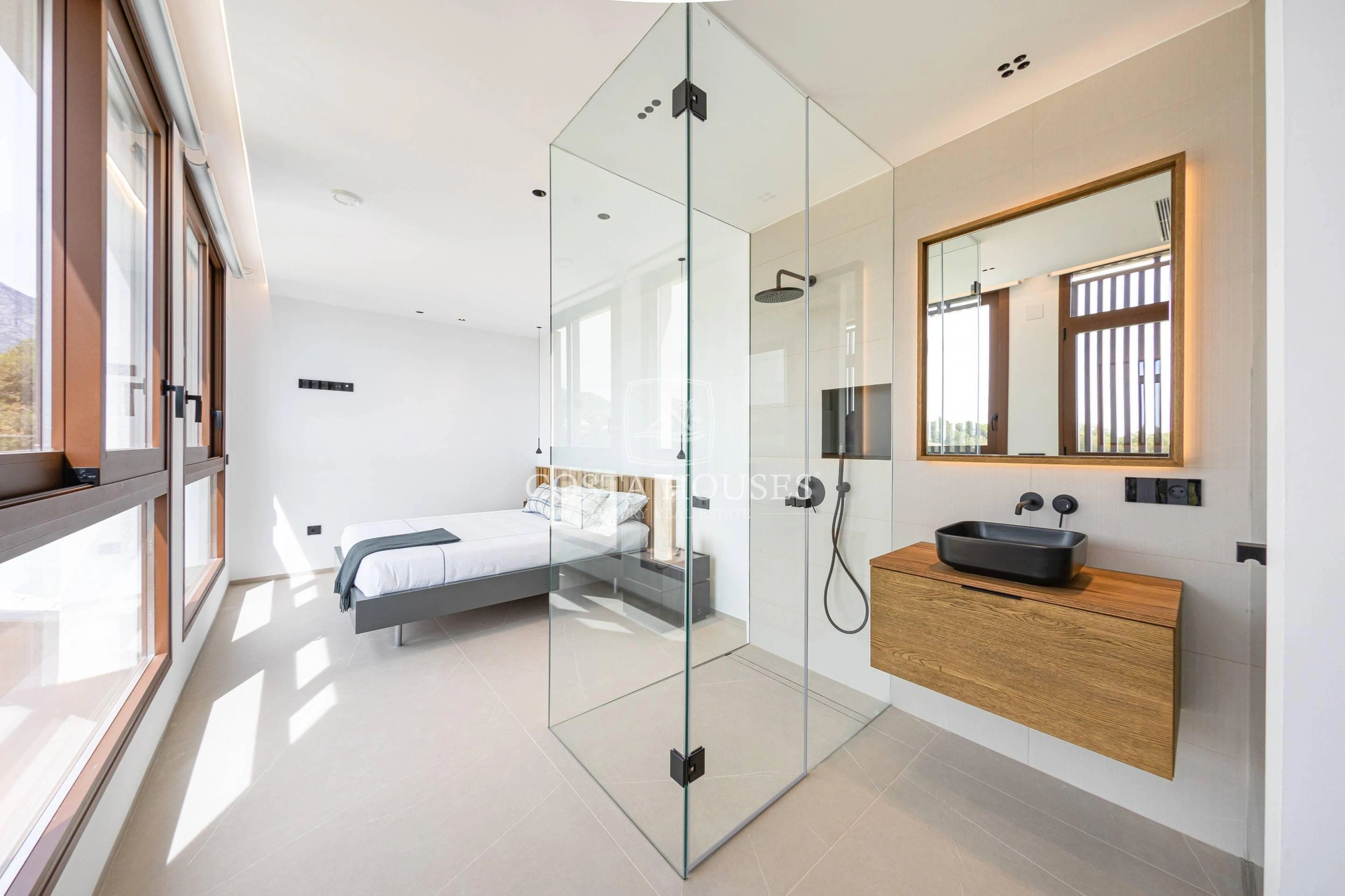 2521VL_ZEN - VILLA ZEN | IMPRESIONANTE VILLA EN VENTA EN BENIDORM CERCA DE GOLF AITANA, COSTA BLANCA
