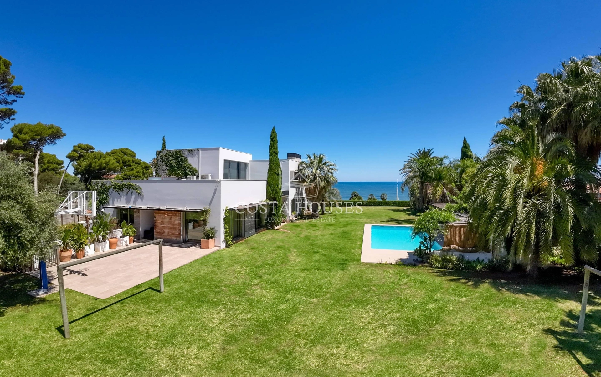 2418VL_SIRENA - ❶ VILLA SIRENA - En venta LUJOSO CHALET FRENTE AL MAR EN Denia, Costa Blanca España