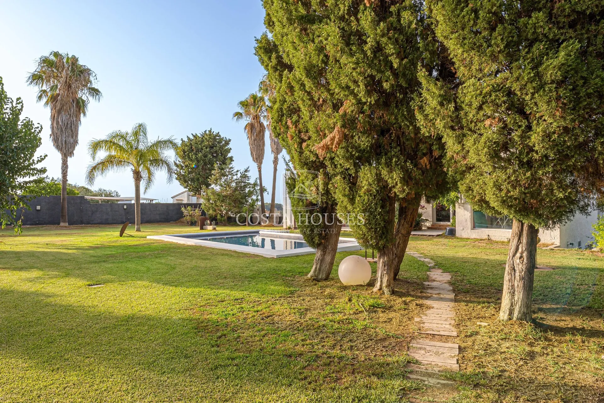 2559VL_ARTHOUSE - Art HouSe | Lujosa Finca Moderna con Establo Ecuestre en LA SELLA Golf, Denia Alicante