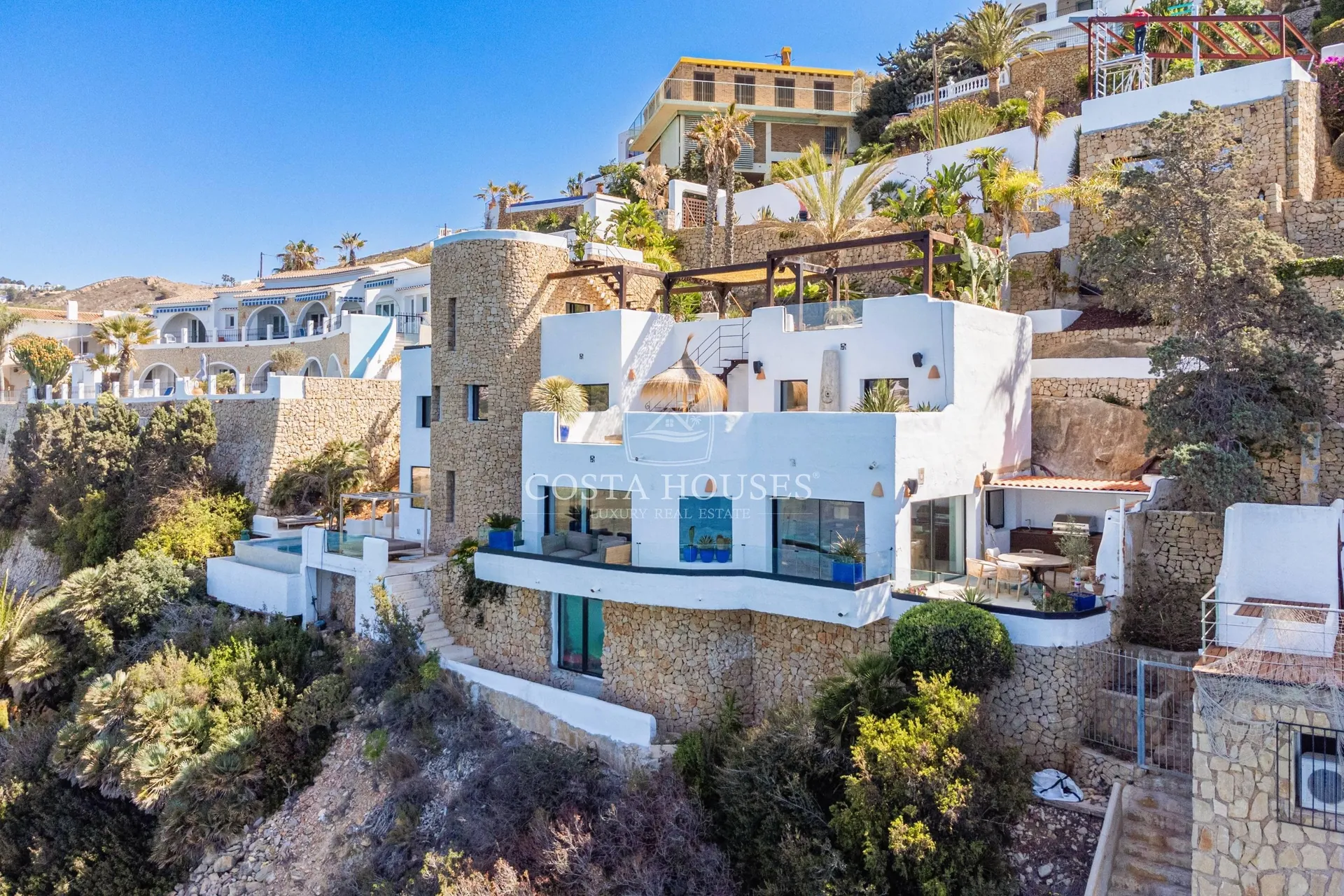 2556VL_LATORRE - Venta IBIZA VILLA DE LUJO PRIMERA LINEA EN MORAIRA, Alicante | ACCESO PRIVADO AL MAR