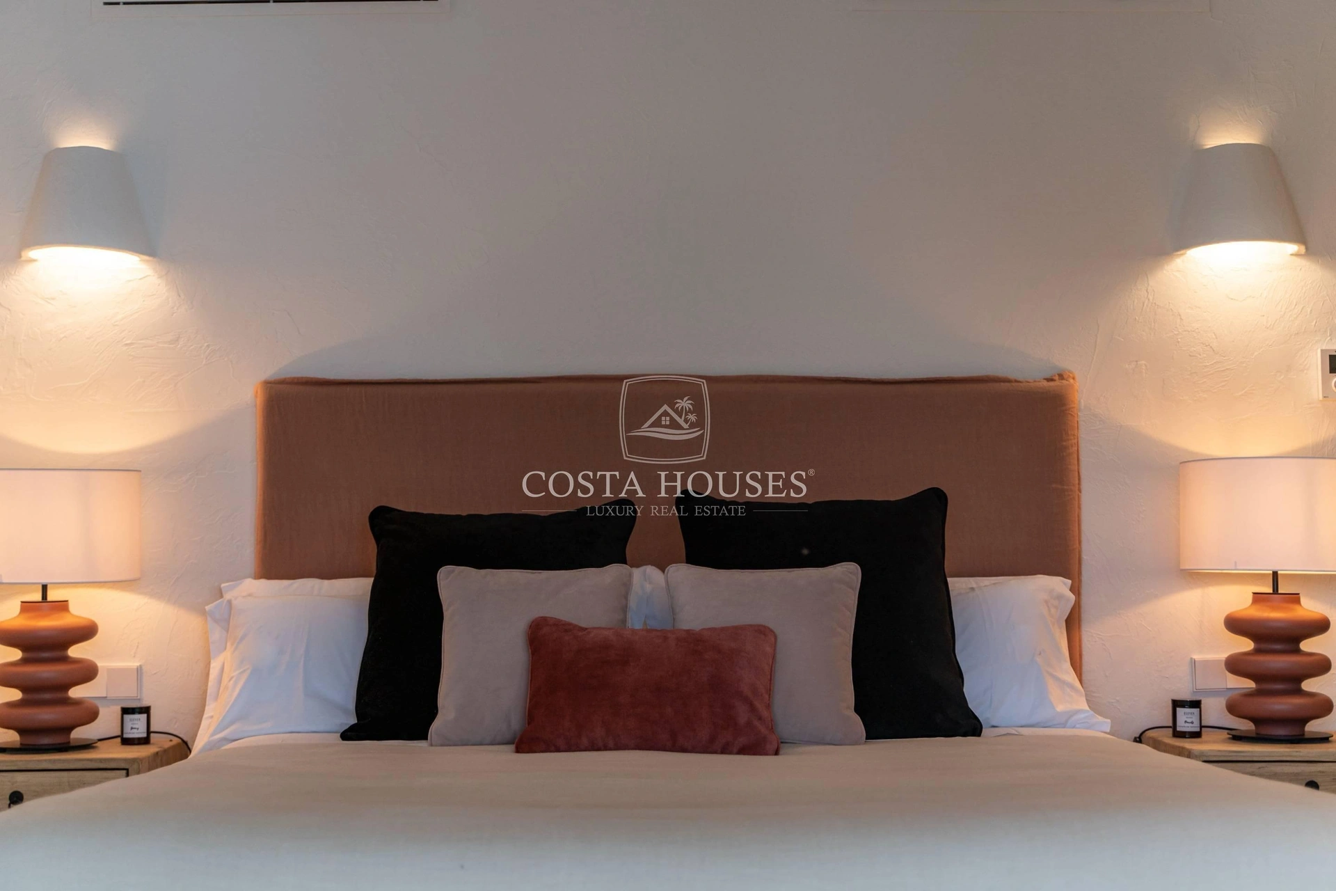 2512VL_VILLASOL - Exclusivas Villas de Lujo Ibiza Style frente al Mar · PORTET, Moraira | 4 dorm · Luxury LifeStyle