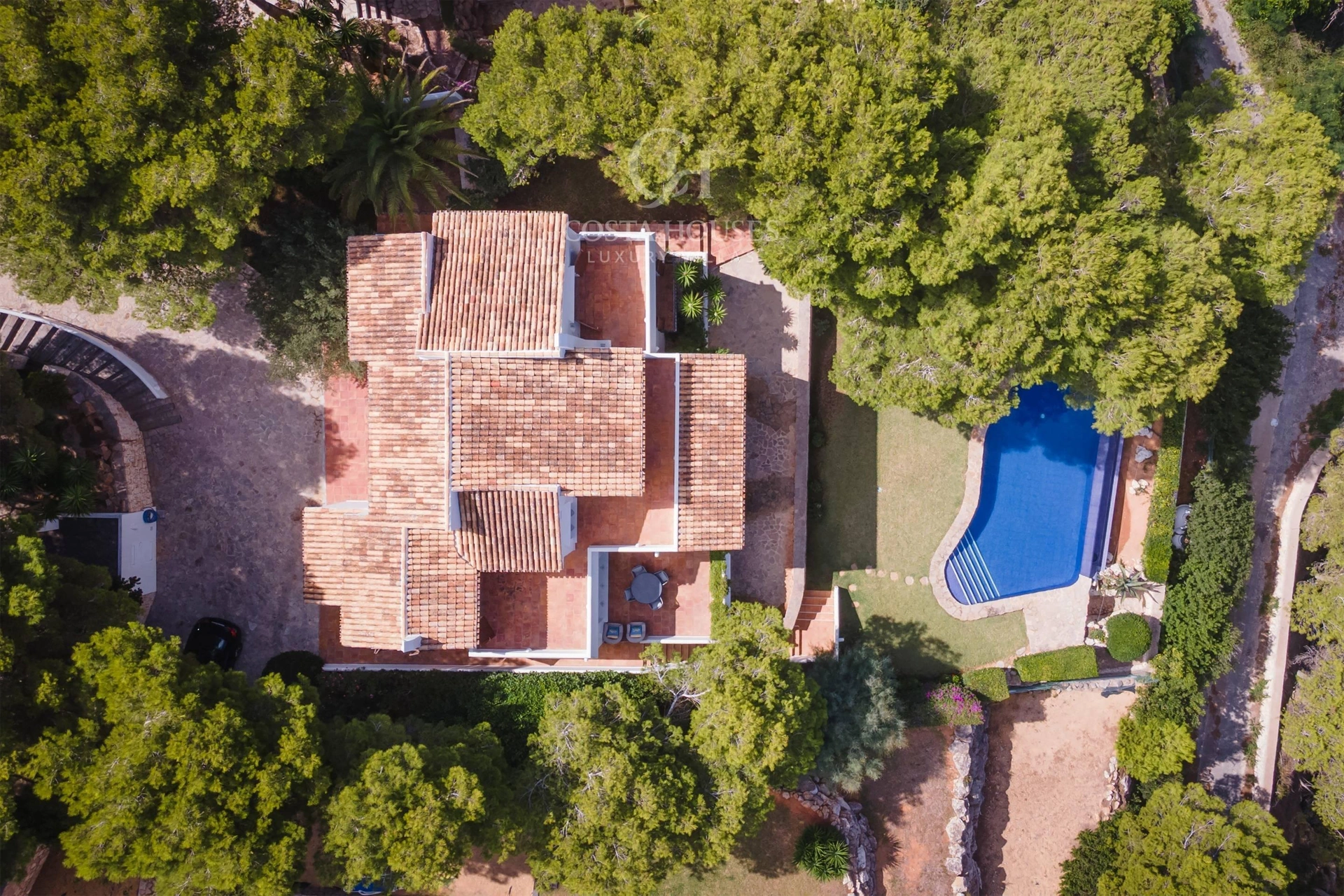 2803VL_BLAVA - VILLA BLAVA · LUZ IBICENCA EN PRIMERA LINEA DEL MAR EN JAVEA XABIA