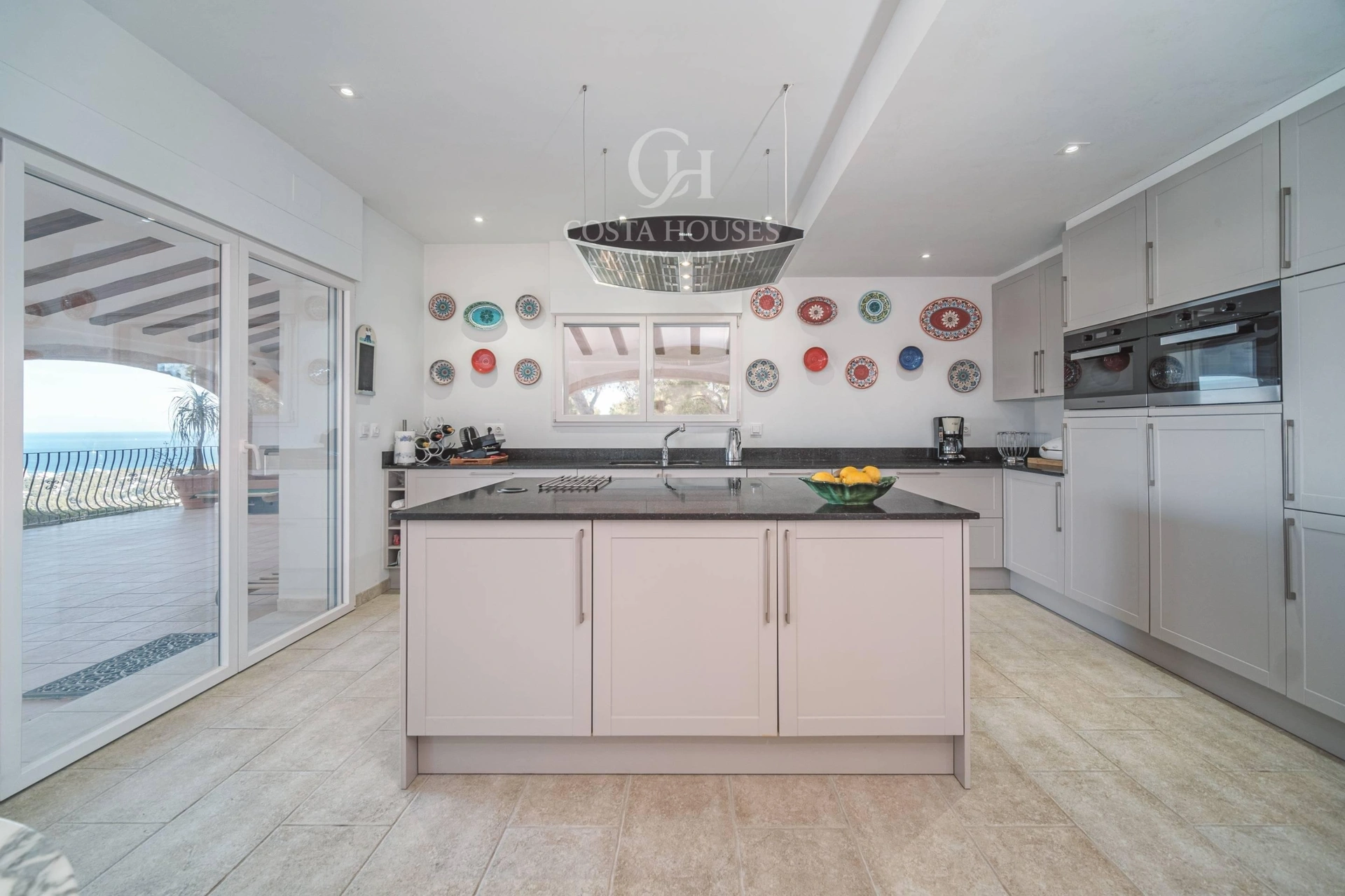 2719VL_MILAN - VILLA MILAN · RESIDENCIA DE LUJO CON VISTAS PANORÁMICAS AL MAR EN JÁVEA, ALICANTE