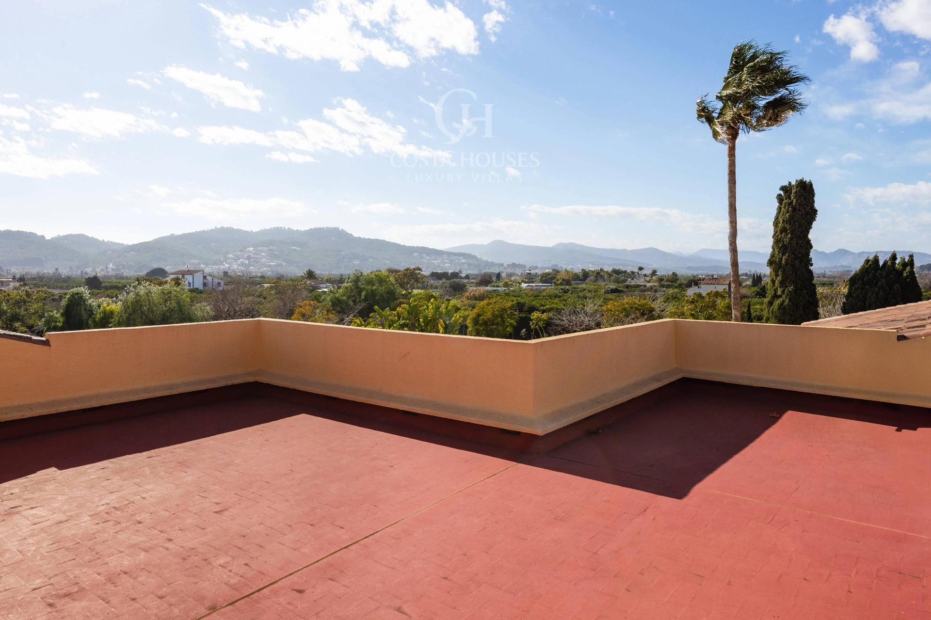 2771VL_FINCASWISS - FINCA SWISS · EN JÁVEA, ELEGANCIA CONTEMPORÁNEA ENTRE EL MONTGÓ Y EL MAR