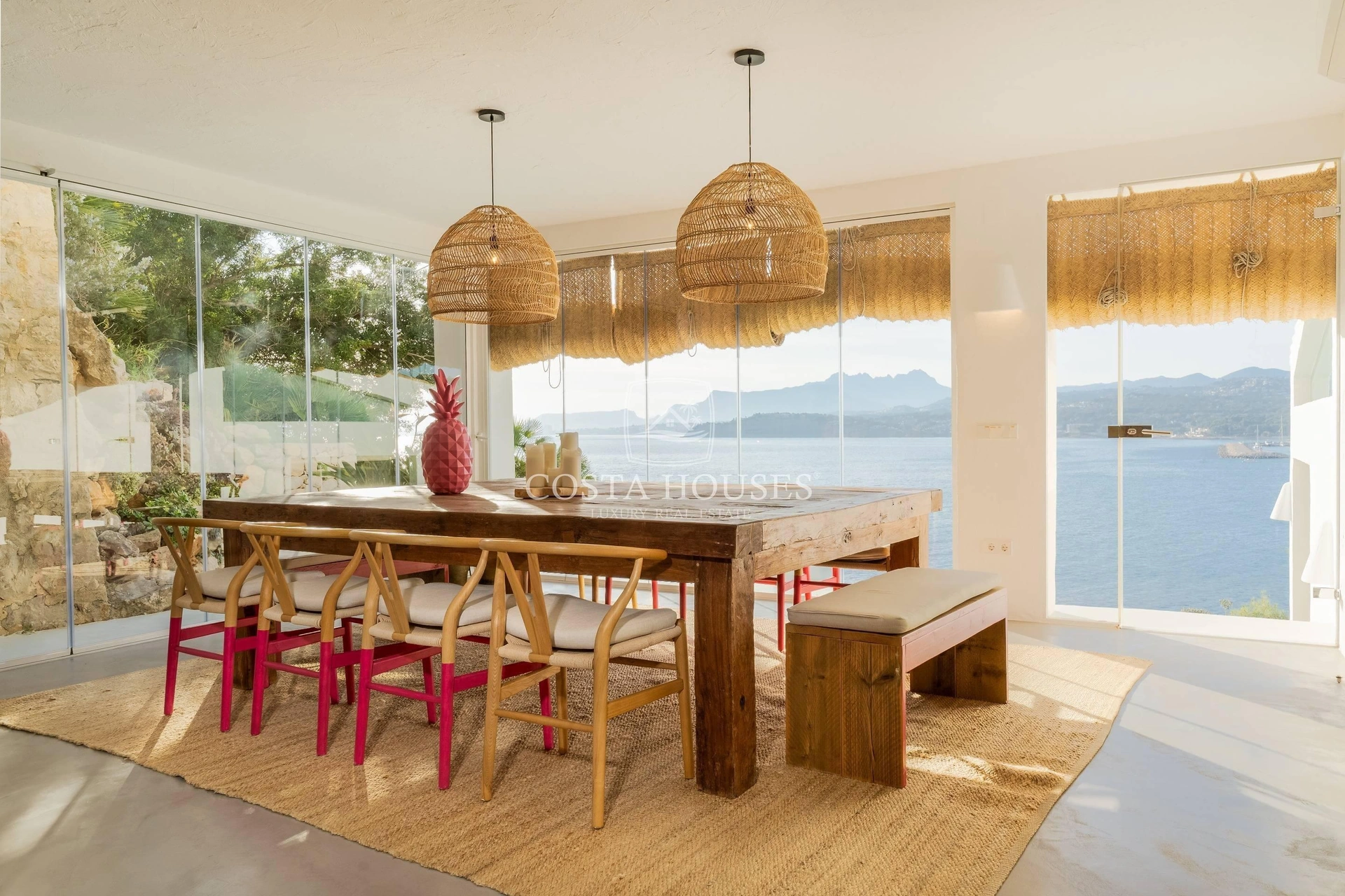 2406VL_PUERTOSOL - ❶ IBIZA VILLA FRENTE AL MAR EN MORAIRA, Costa Blanca | Exclusive SEAFRONT IBIZA VILLA in Moraira