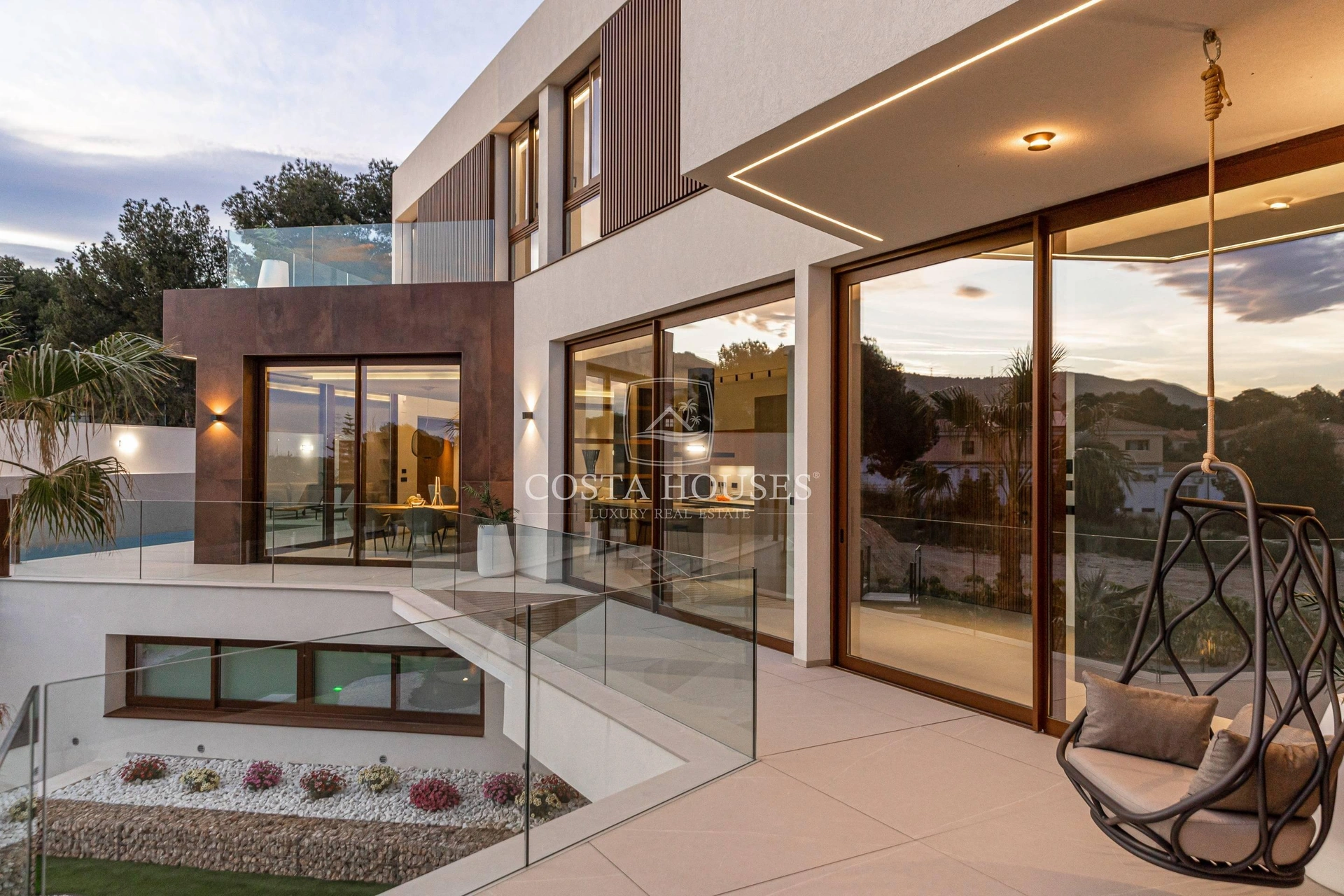 2521VL_ZEN - VILLA ZEN | IMPRESIONANTE VILLA EN VENTA EN BENIDORM CERCA DE GOLF AITANA, COSTA BLANCA
