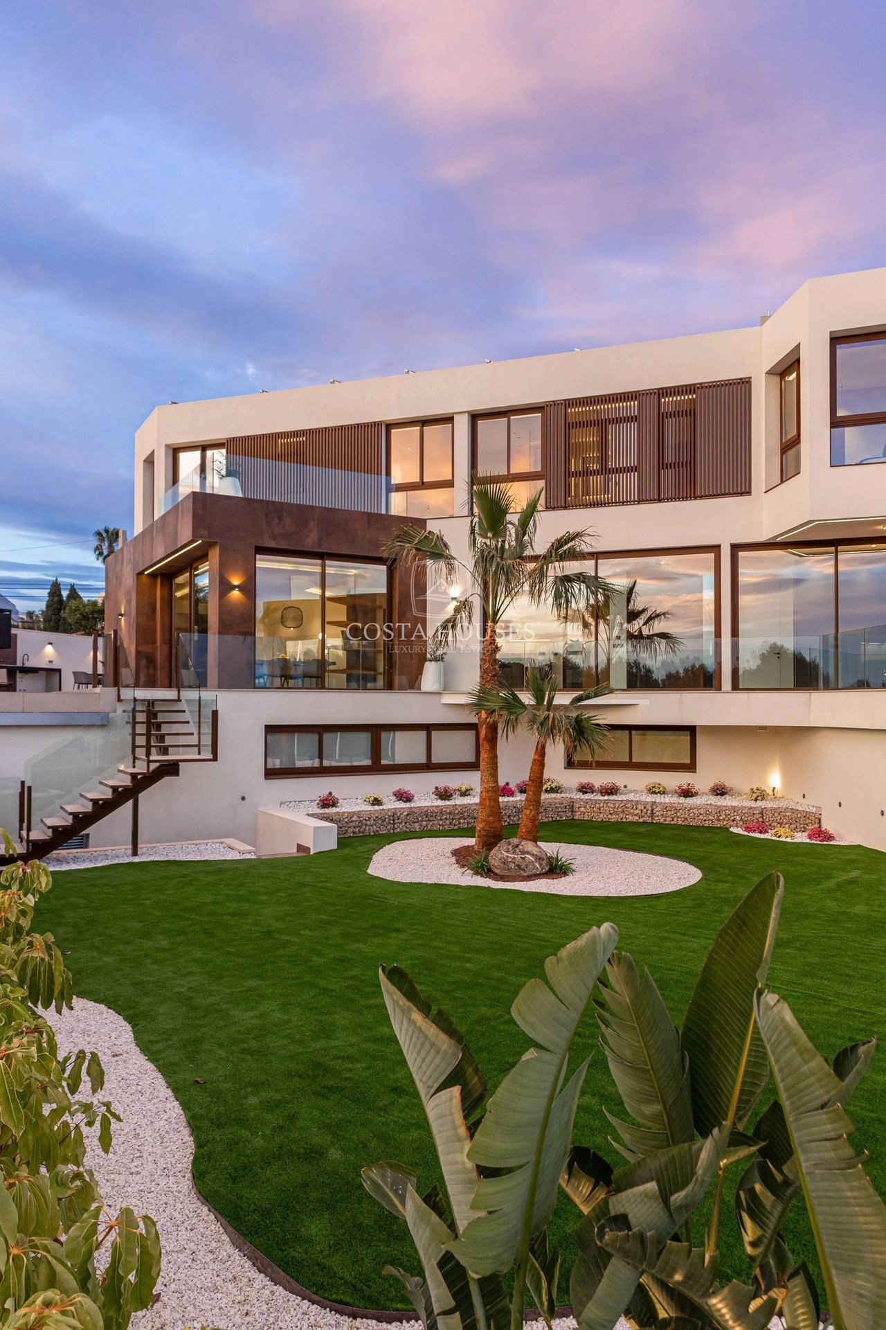 2521VL_ZEN - VILLA ZEN | IMPRESIONANTE VILLA EN VENTA EN BENIDORM CERCA DE GOLF AITANA, COSTA BLANCA