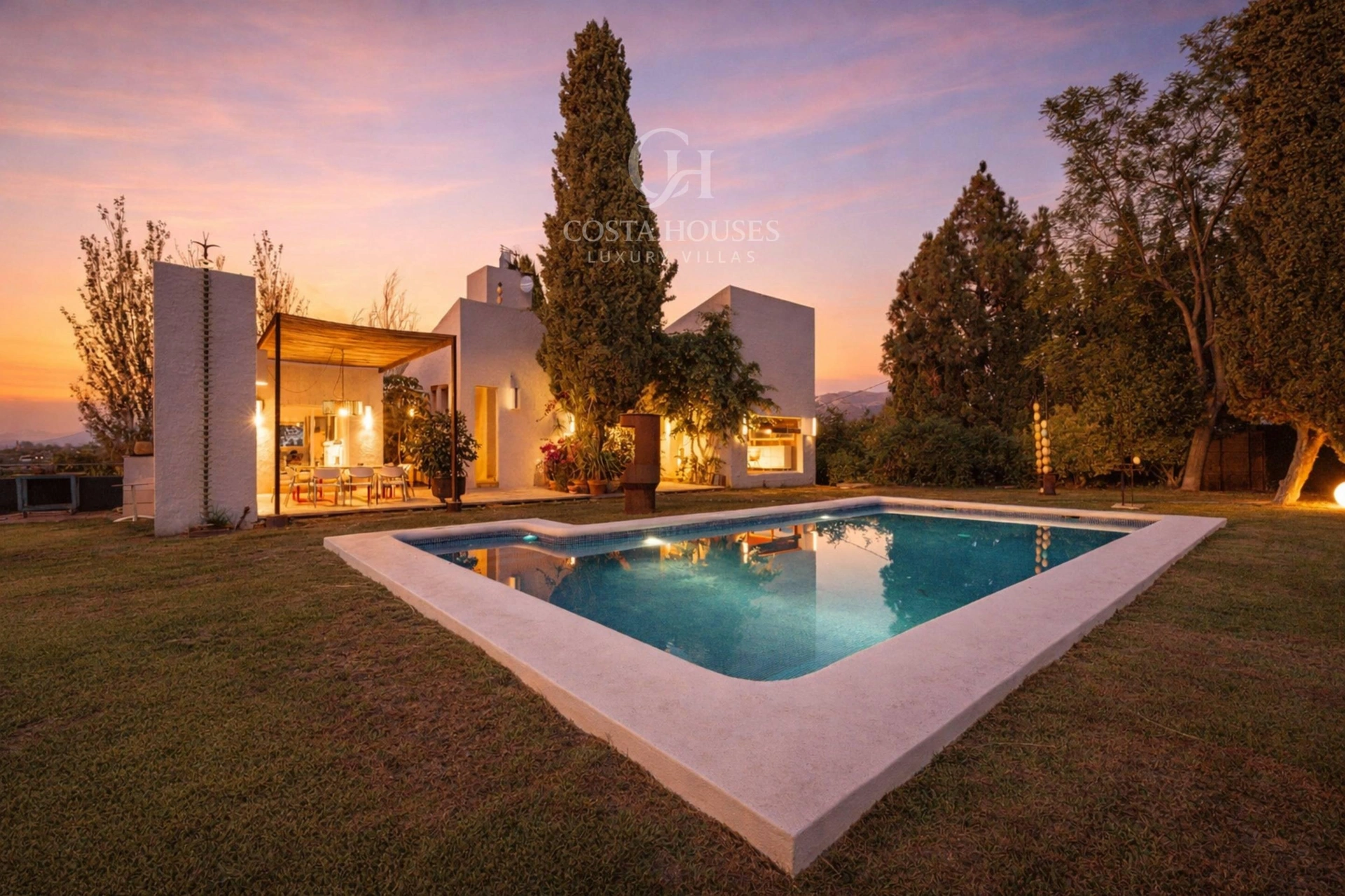 2559VL_ARTHOUSE - Art HouSe | Lujosa Finca Moderna con Establo Ecuestre en LA SELLA Golf, Denia Alicante