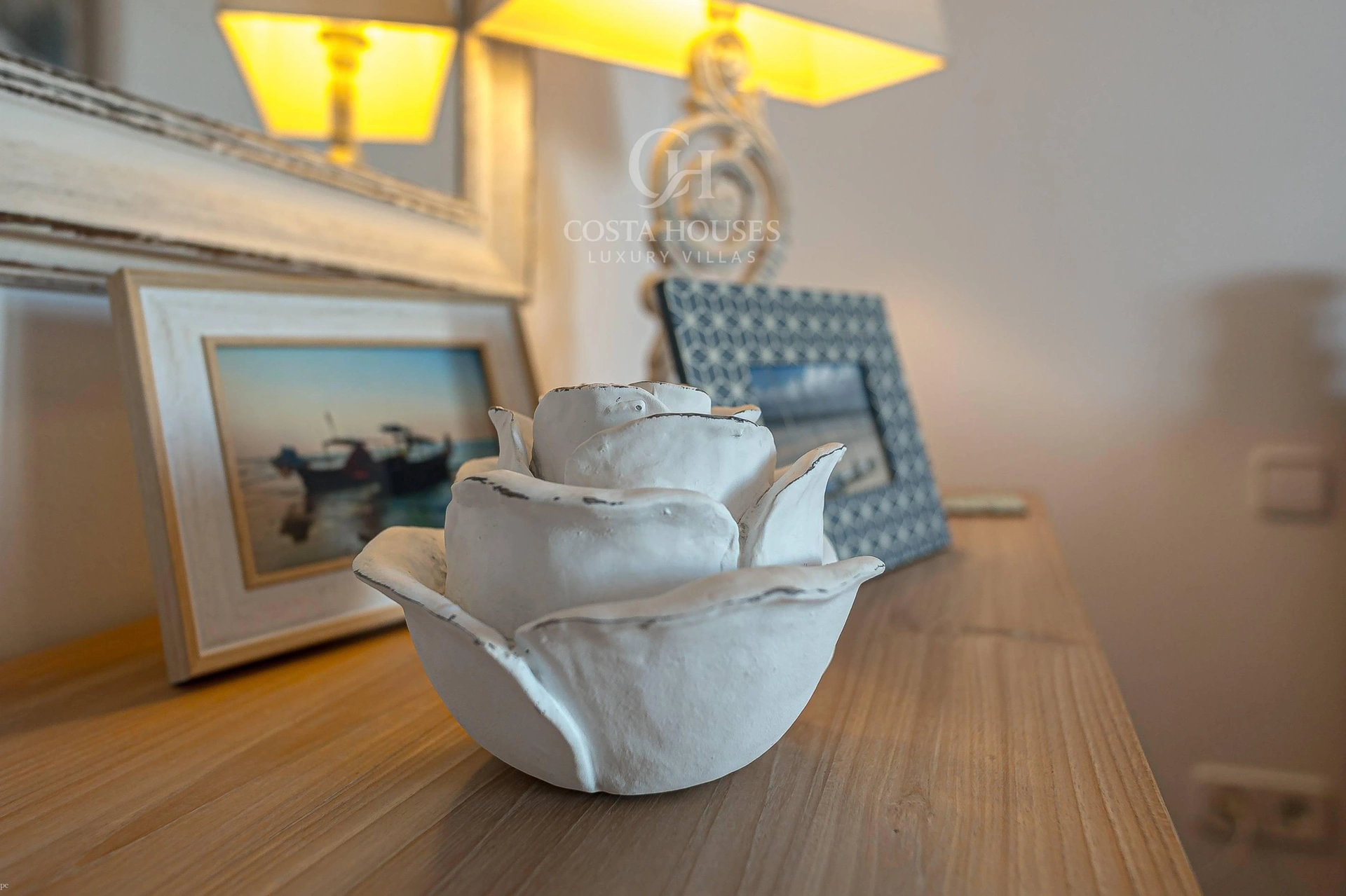 2782V_PIVER - VILLA PIVER · ELEGANCIA CONTEMPORÁNEA ENTRE EL MAR Y EL MONTGÓ – JÁVEA, COSTA BLANCA