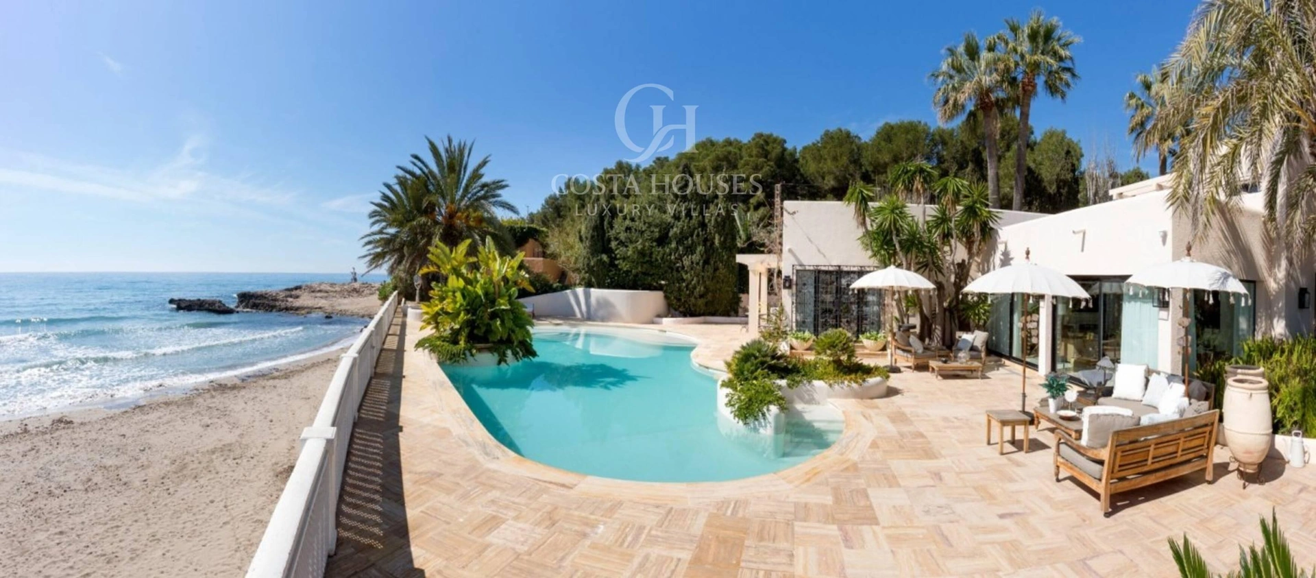 2151VL_SANDBEACH - VILLA SAND BEACH · VILLA DE LUJO EN PRIMERA LÍNEA DE PLAYA DE ARENA EN MORAIRA, ALICANTE