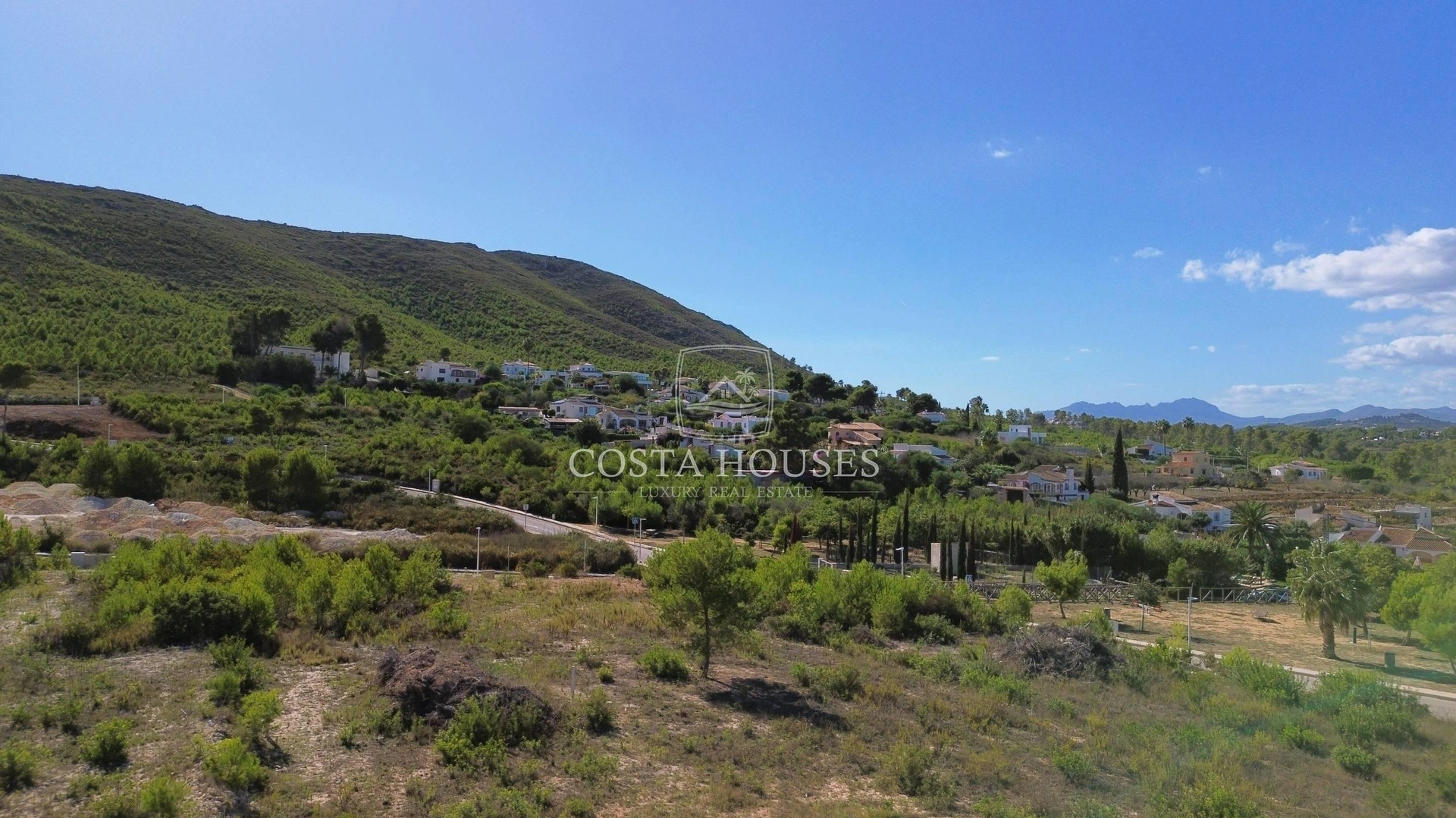 2528V_ADELA - VILLA ADELA - En venta CHALET ESTILO IBIZA con Vistas a la Montaña en Javea - Xabia