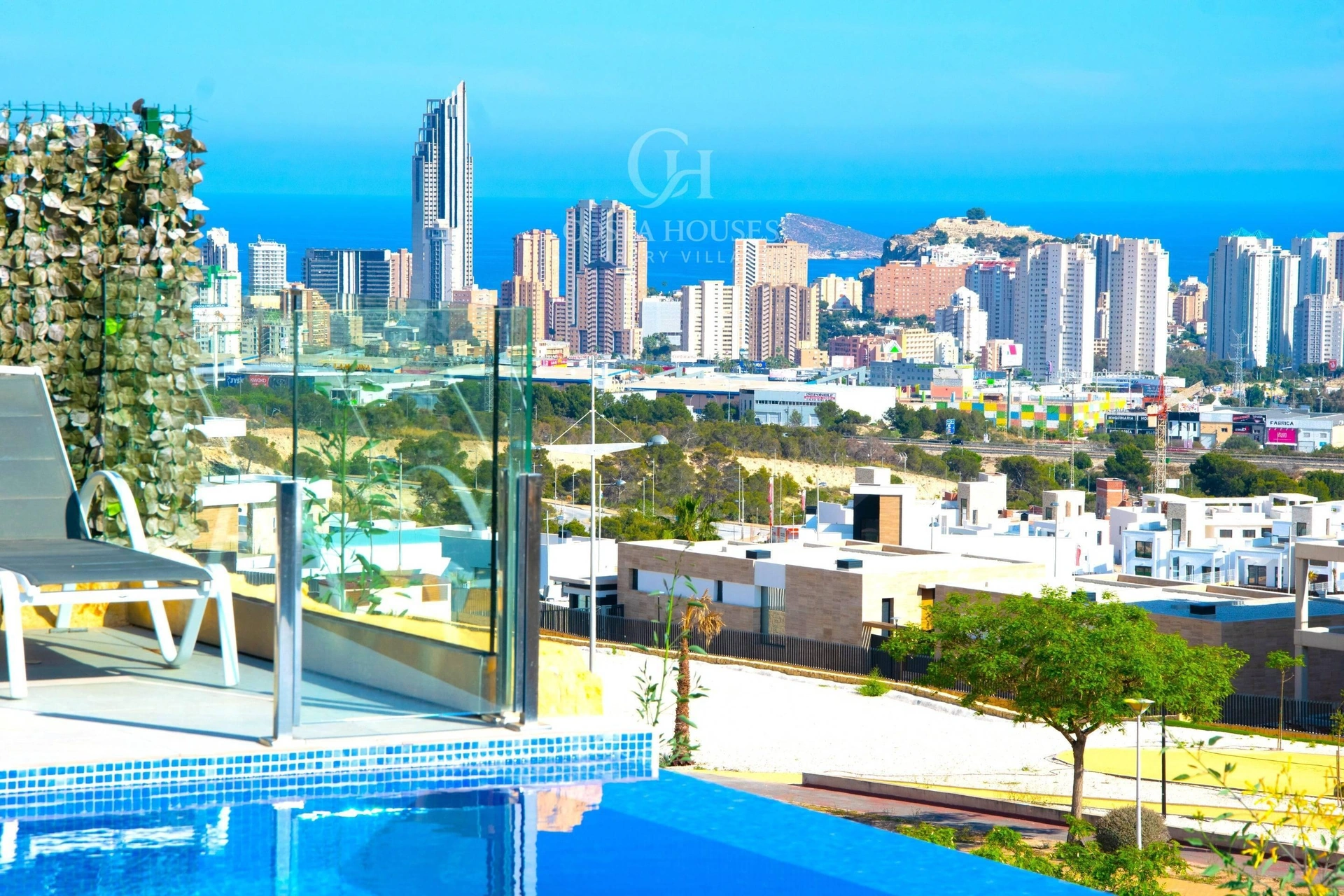 2768V_SKYLINE - VILLA SKYLINE · LUJO MEDITERRANEO EN FINESTRAT CON VISTAS AL MAR Y A BENIDORM