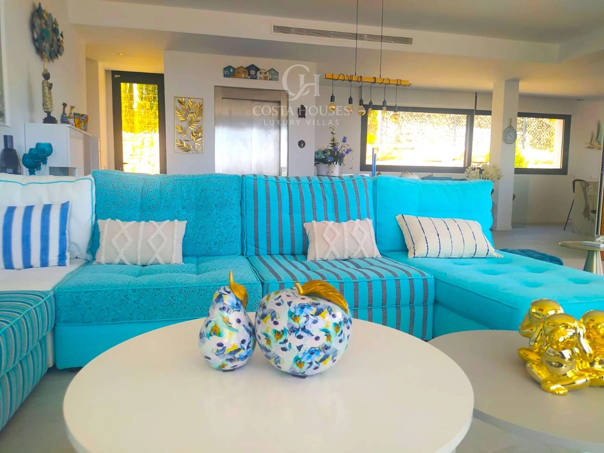 2768V_SKYLINE - VILLA SKYLINE · LUJO MEDITERRANEO EN FINESTRAT CON VISTAS AL MAR Y A BENIDORM