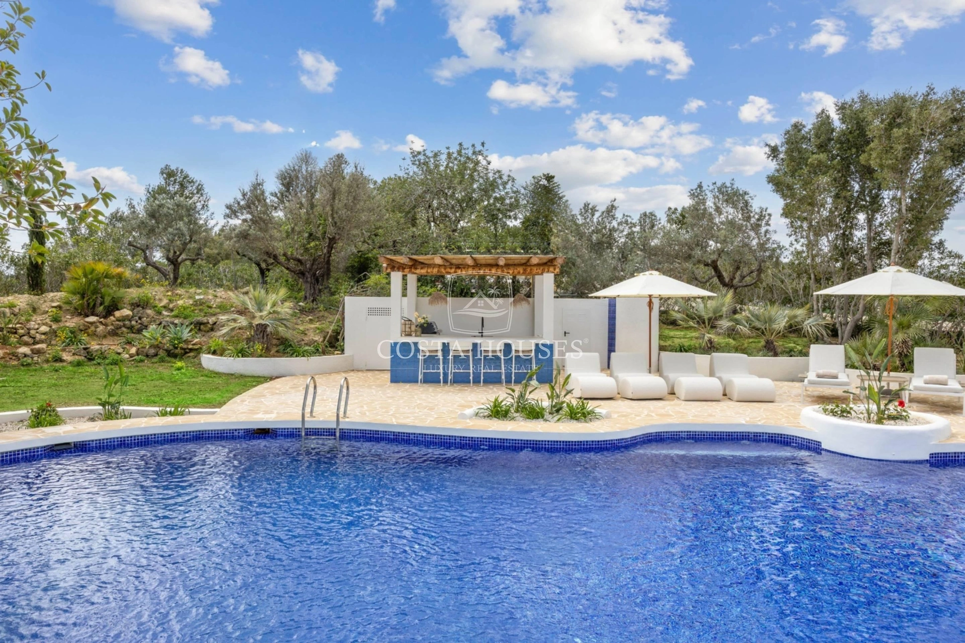 2672VL_COTTAGE - COTTAGE · FINCA MEDITERRÁNEA DE LUJO EN VENTA EN JÁVEA CON VISTAS AL MAR Y AL MONTGÓ