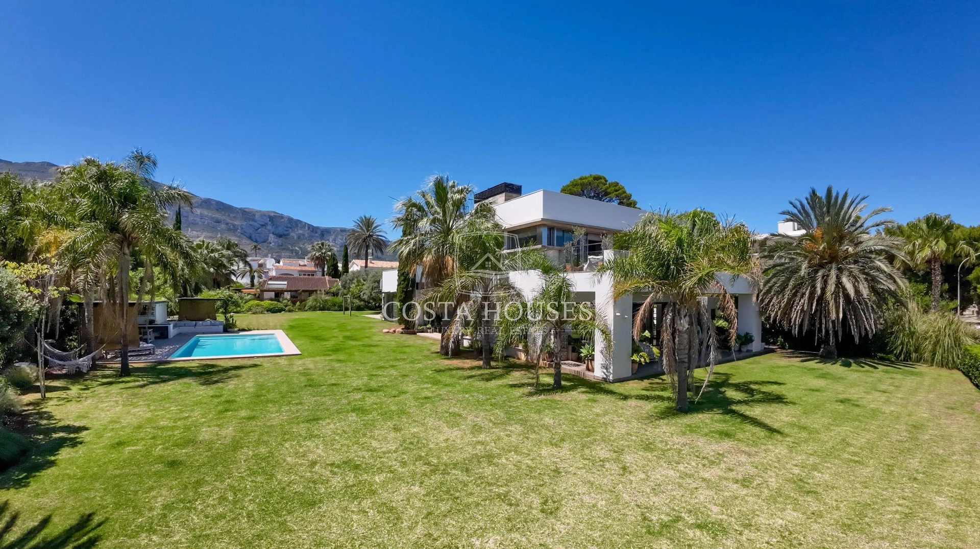 2418VL_SIRENA - ❶ VILLA SIRENA - En venta LUJOSO CHALET FRENTE AL MAR EN Denia, Costa Blanca España