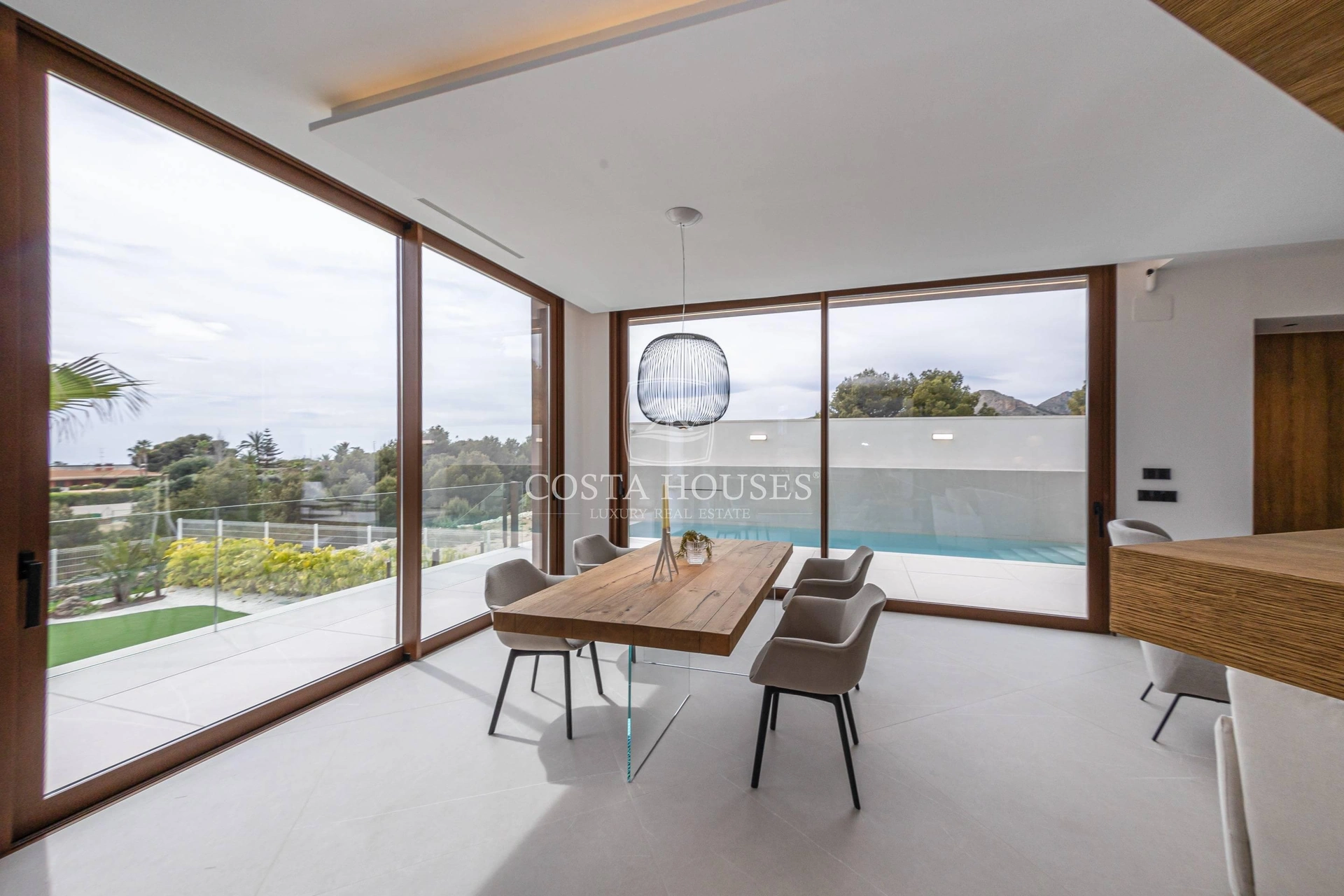 2521VL_ZEN - VILLA ZEN | IMPRESIONANTE VILLA EN VENTA EN BENIDORM CERCA DE GOLF AITANA, COSTA BLANCA