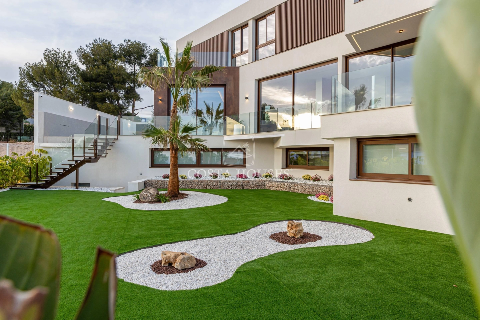 2521VL_ZEN - VILLA ZEN | IMPRESIONANTE VILLA EN VENTA EN BENIDORM CERCA DE GOLF AITANA, COSTA BLANCA