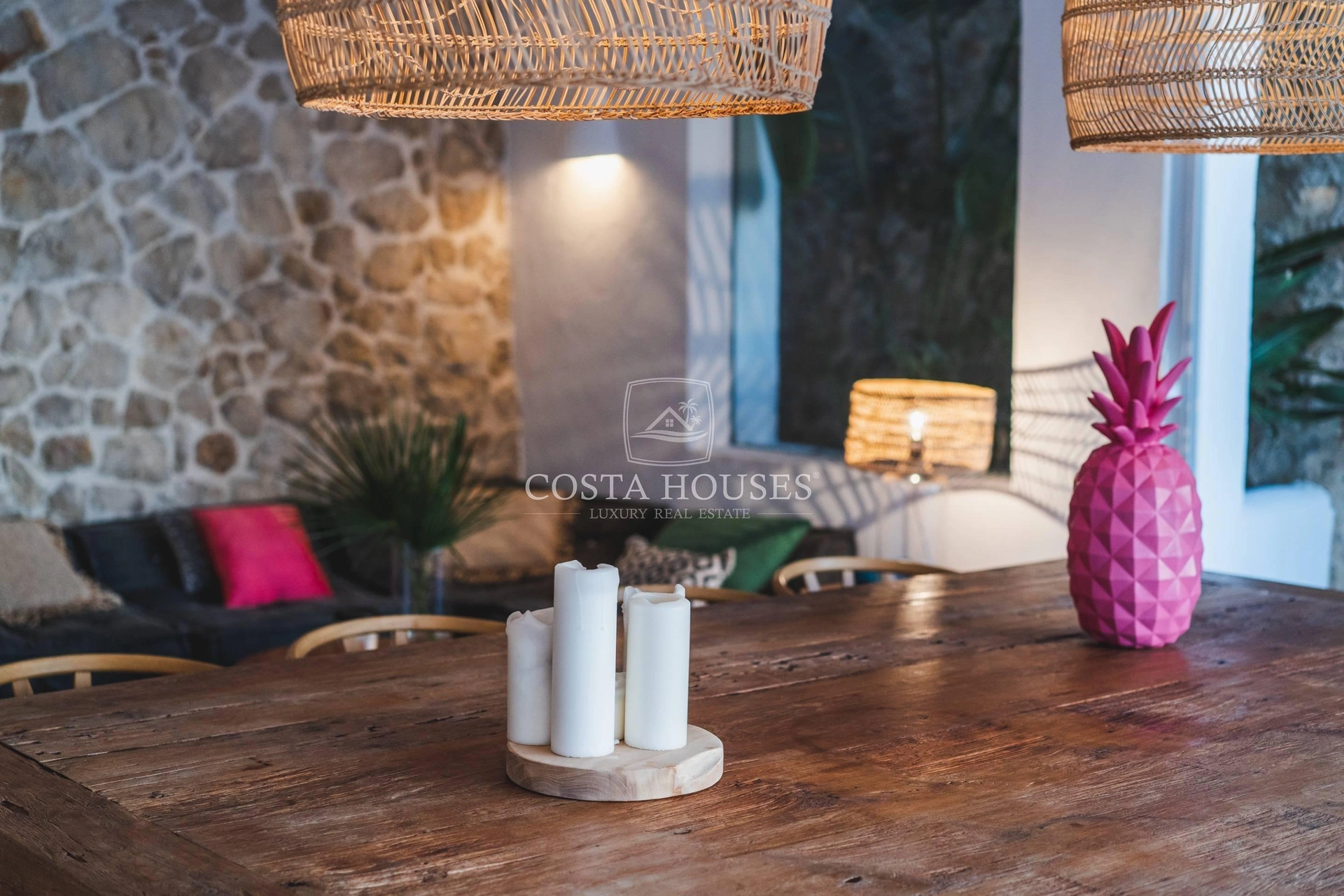 2406VL_PUERTOSOL - ❶ IBIZA VILLA FRENTE AL MAR EN MORAIRA, Costa Blanca | Exclusive SEAFRONT IBIZA VILLA in Moraira