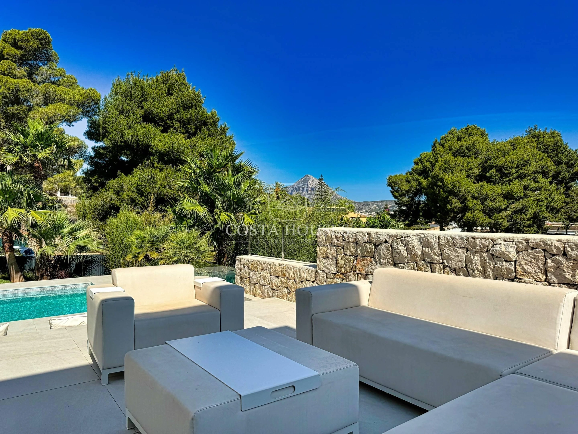 2703VL_ARENALSUNSET - VILLA ARENAL SUNSET · VILLA MODERNA CON VISTAS AL MAR A POCOS PASOS DE LA PLAYA DEL ARENAL EN JÁVEA XÀBIA