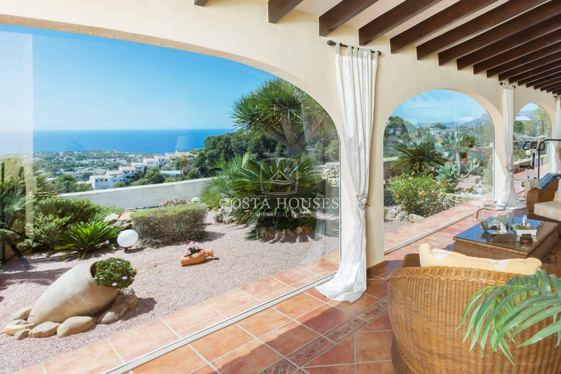 2564VL_HORIZONTE - VILLA HORIZON - Finca de Lujo en Moraira: Exclusividad, Vistas al Mar y Piscina Privada