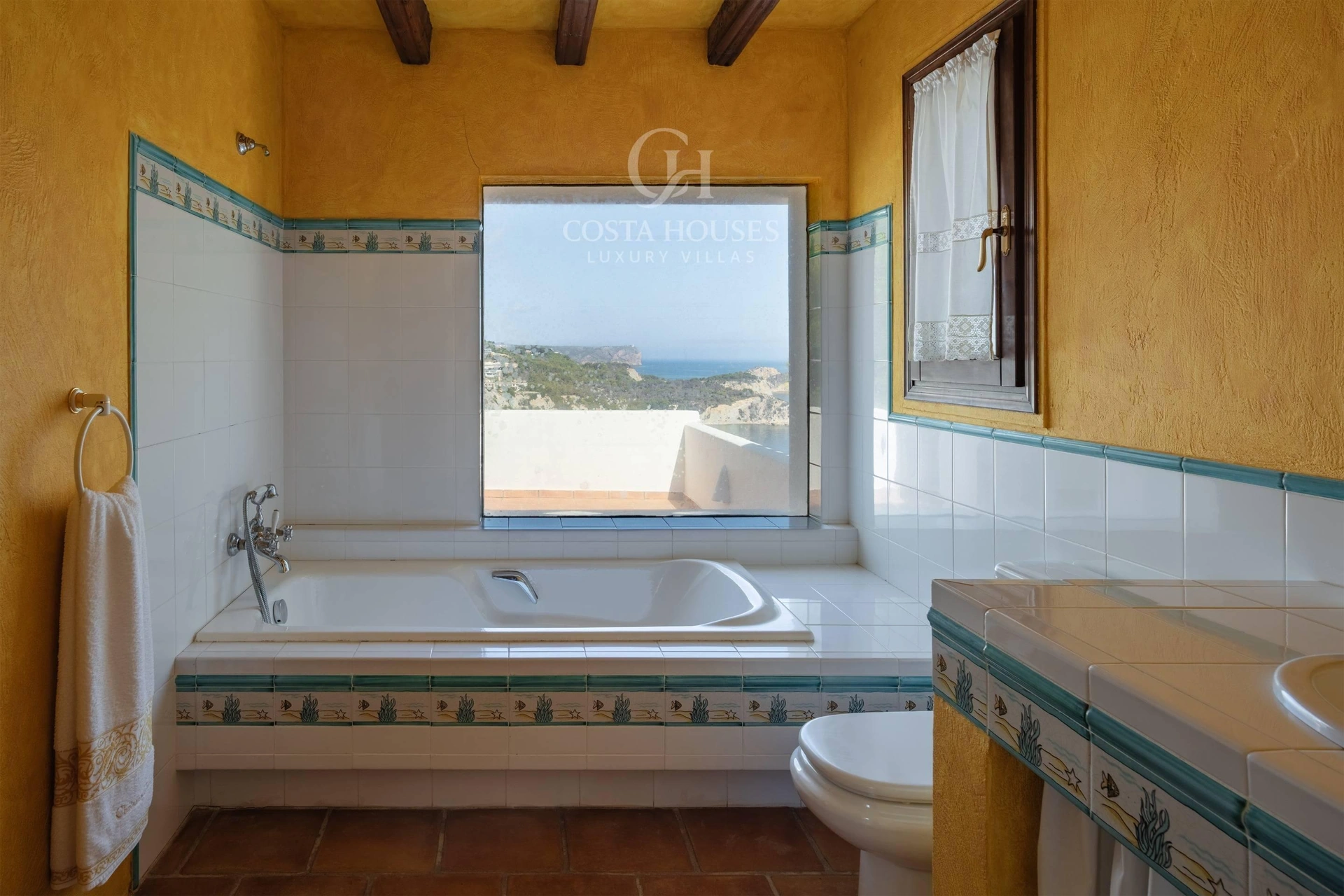 2803VL_BLAVA - VILLA BLAVA · LUZ IBICENCA EN PRIMERA LINEA DEL MAR EN JAVEA XABIA