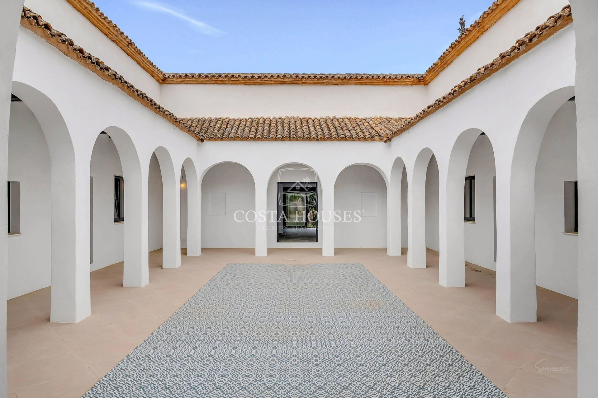 2677VL_HACIENDAJAVEA - HACIENDA JÁVEA · FINCA ANDALUZA CON GRAN PARCELA Y AMPLIAS POSIBILIDADES EN VENTA EN JÁVEA XÀBIA