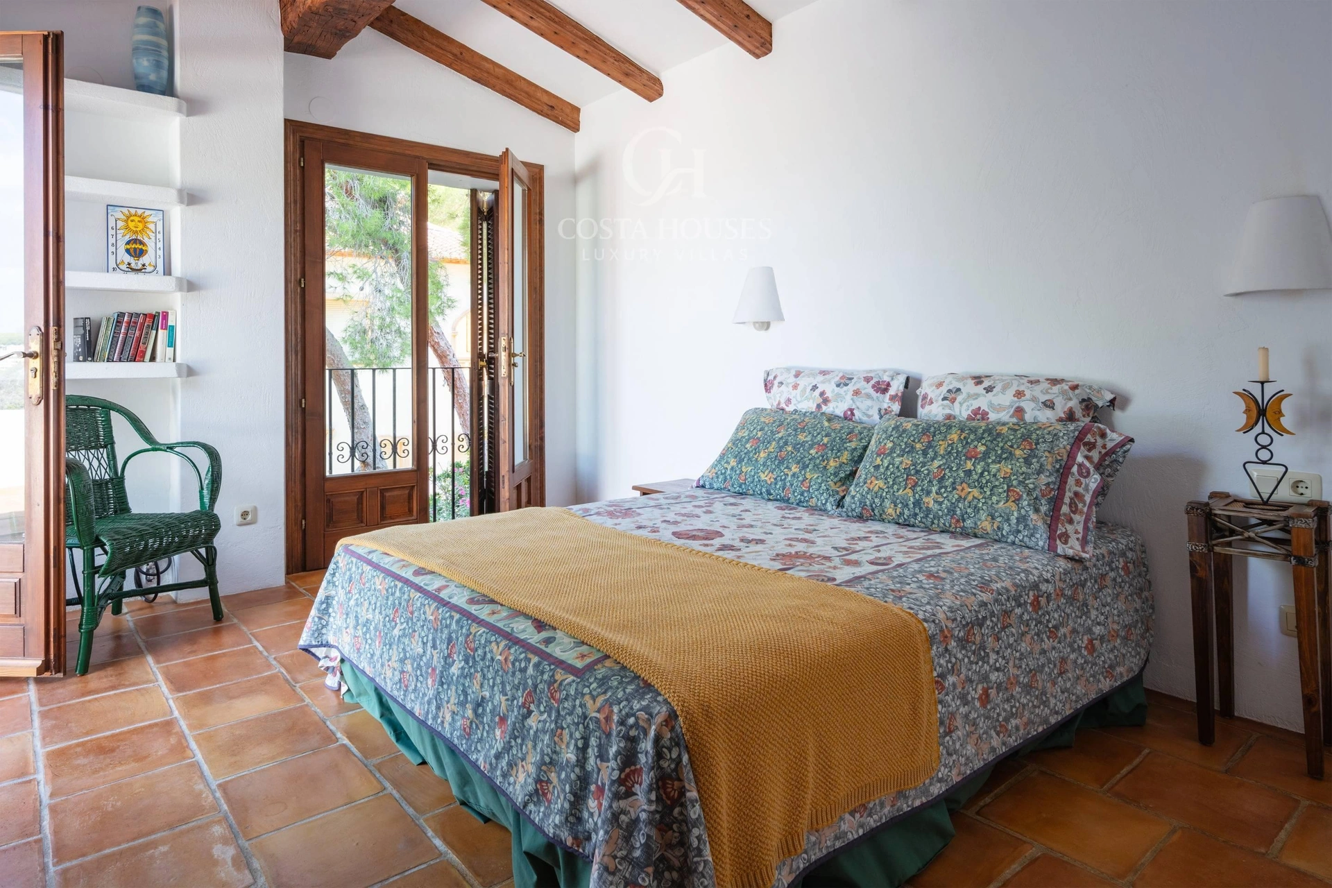 2803VL_BLAVA - VILLA BLAVA · LUZ IBICENCA EN PRIMERA LINEA DEL MAR EN JAVEA XABIA