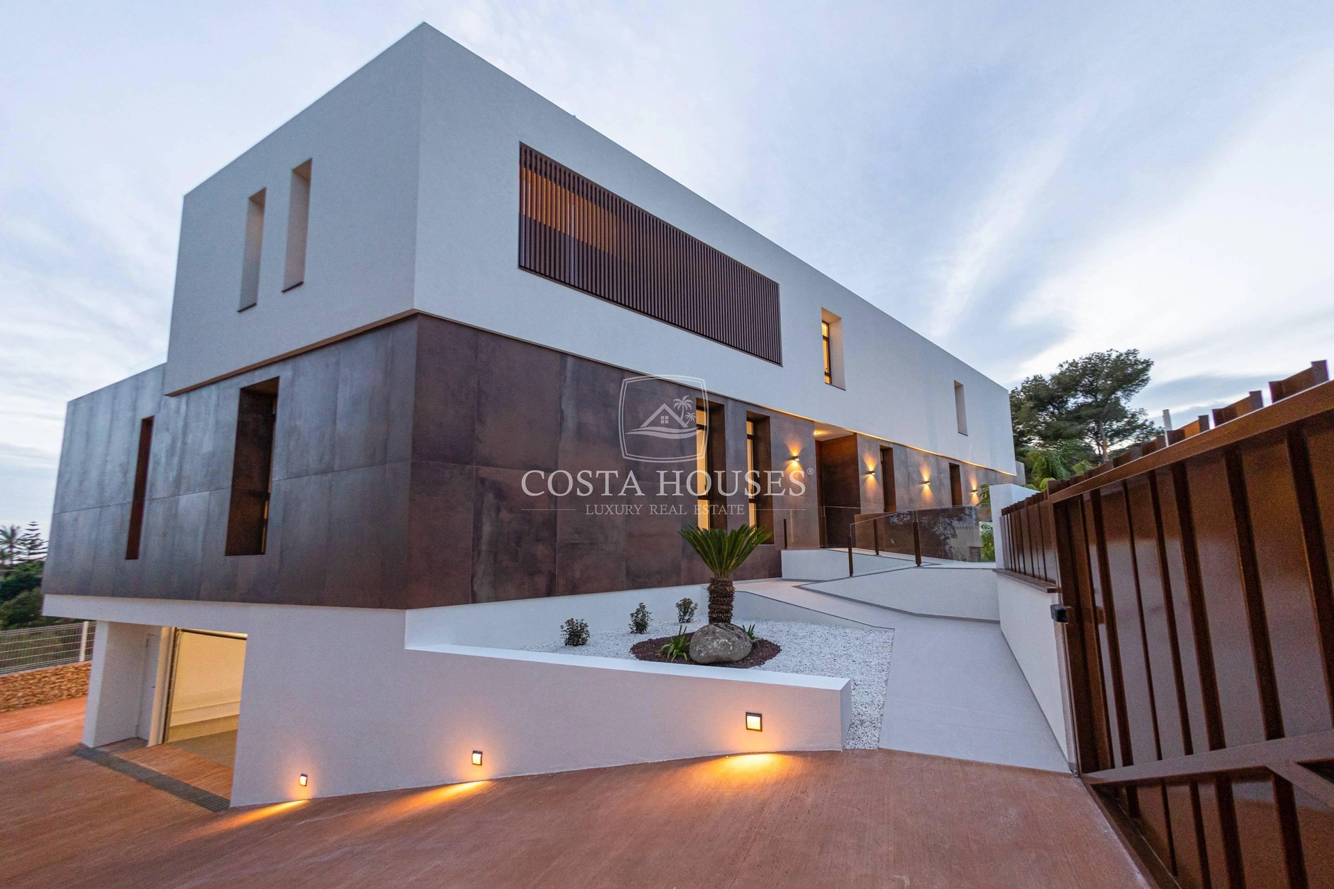 2521VL_ZEN - VILLA ZEN | IMPRESIONANTE VILLA EN VENTA EN BENIDORM CERCA DE GOLF AITANA, COSTA BLANCA