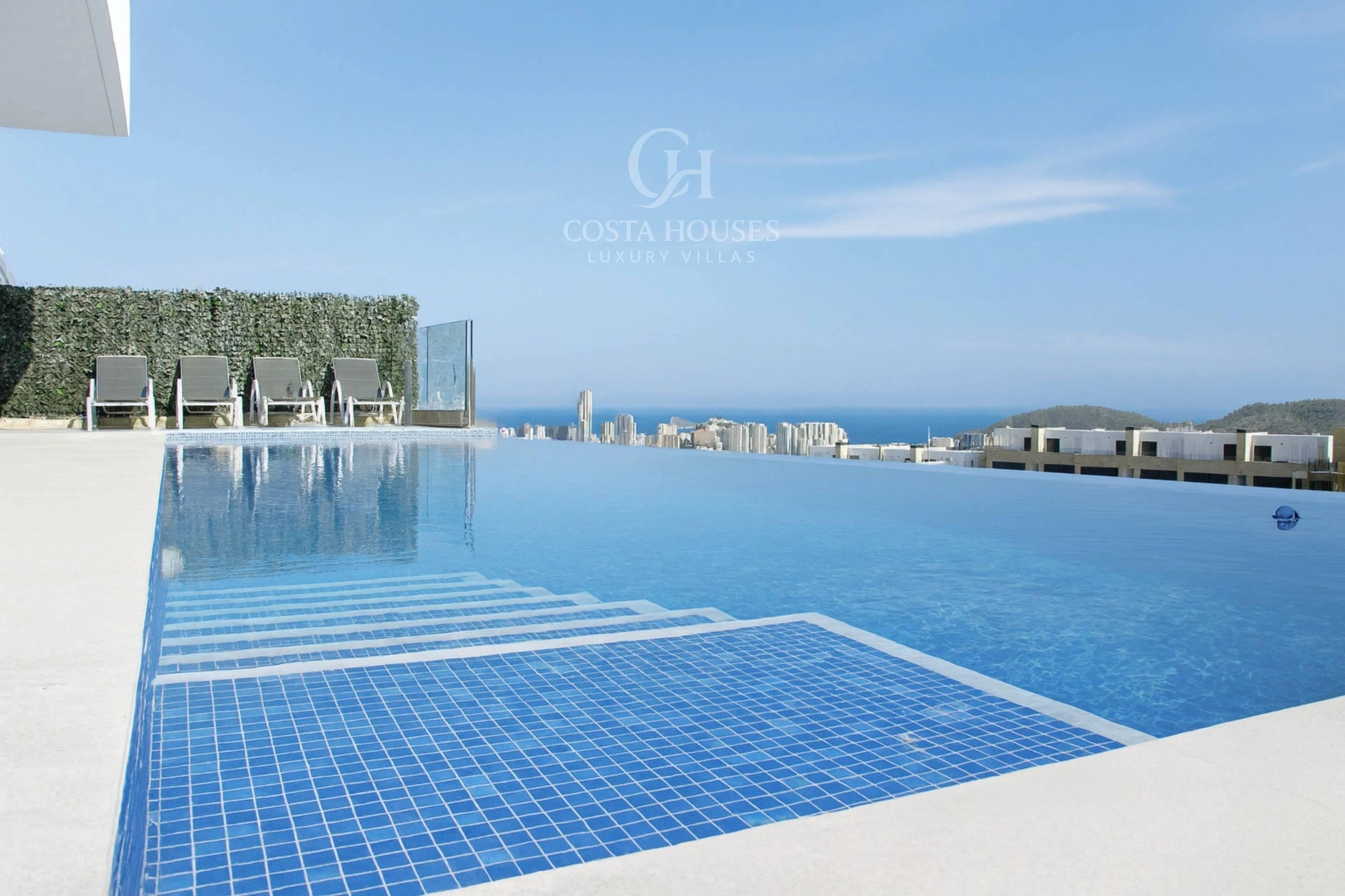 2768V_SKYLINE - VILLA SKYLINE · LUJO MEDITERRANEO EN FINESTRAT CON VISTAS AL MAR Y A BENIDORM