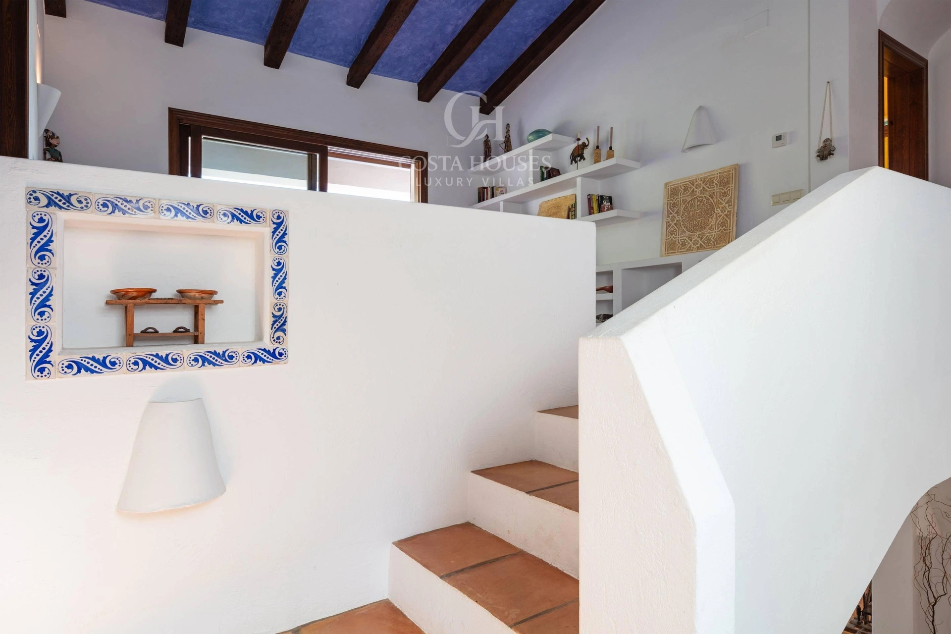 2803VL_BLAVA - VILLA BLAVA · LUZ IBICENCA EN PRIMERA LINEA DEL MAR EN JAVEA XABIA