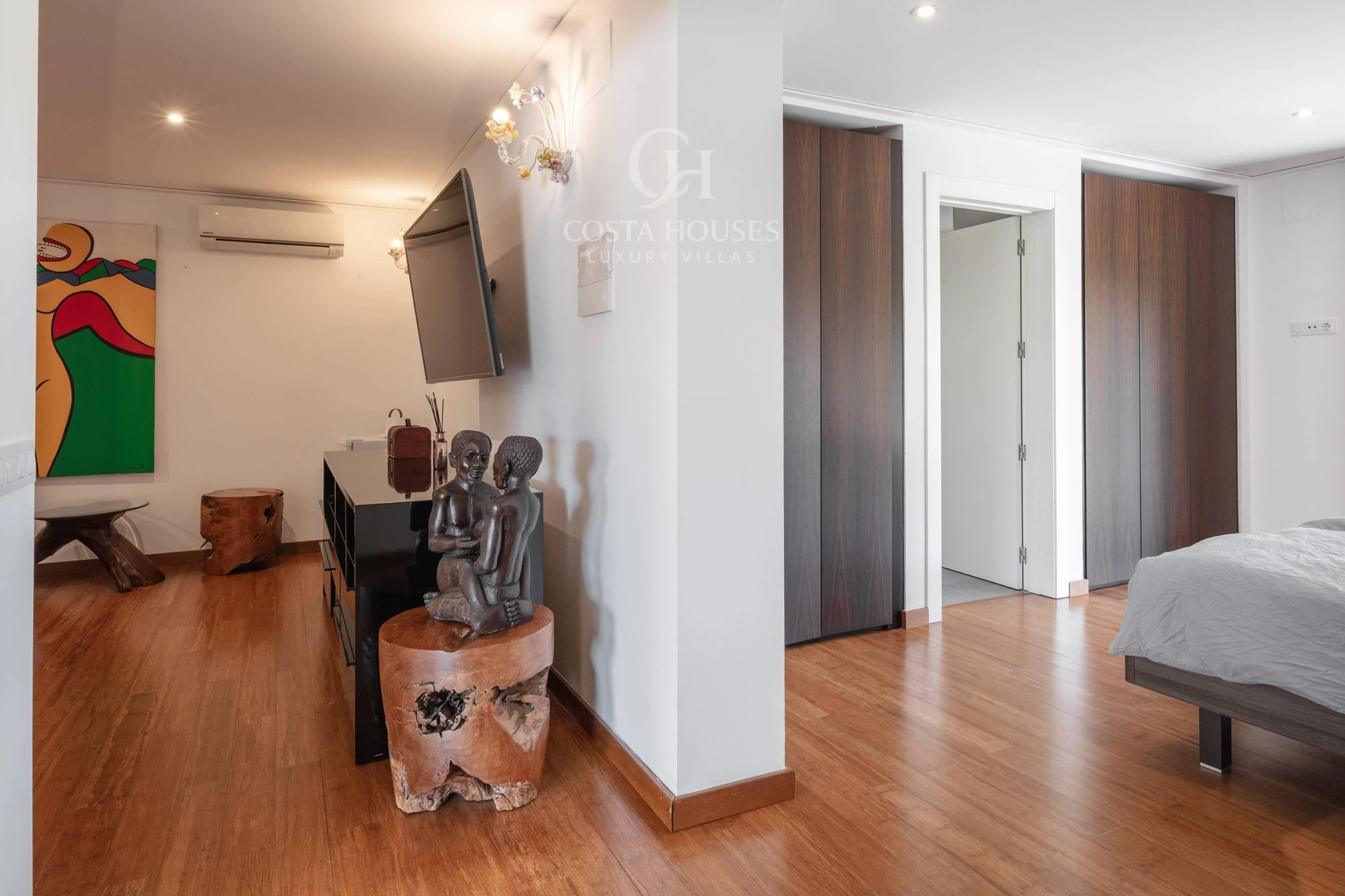 2771VL_FINCASWISS - FINCA SWISS · EN JÁVEA, ELEGANCIA CONTEMPORÁNEA ENTRE EL MONTGÓ Y EL MAR