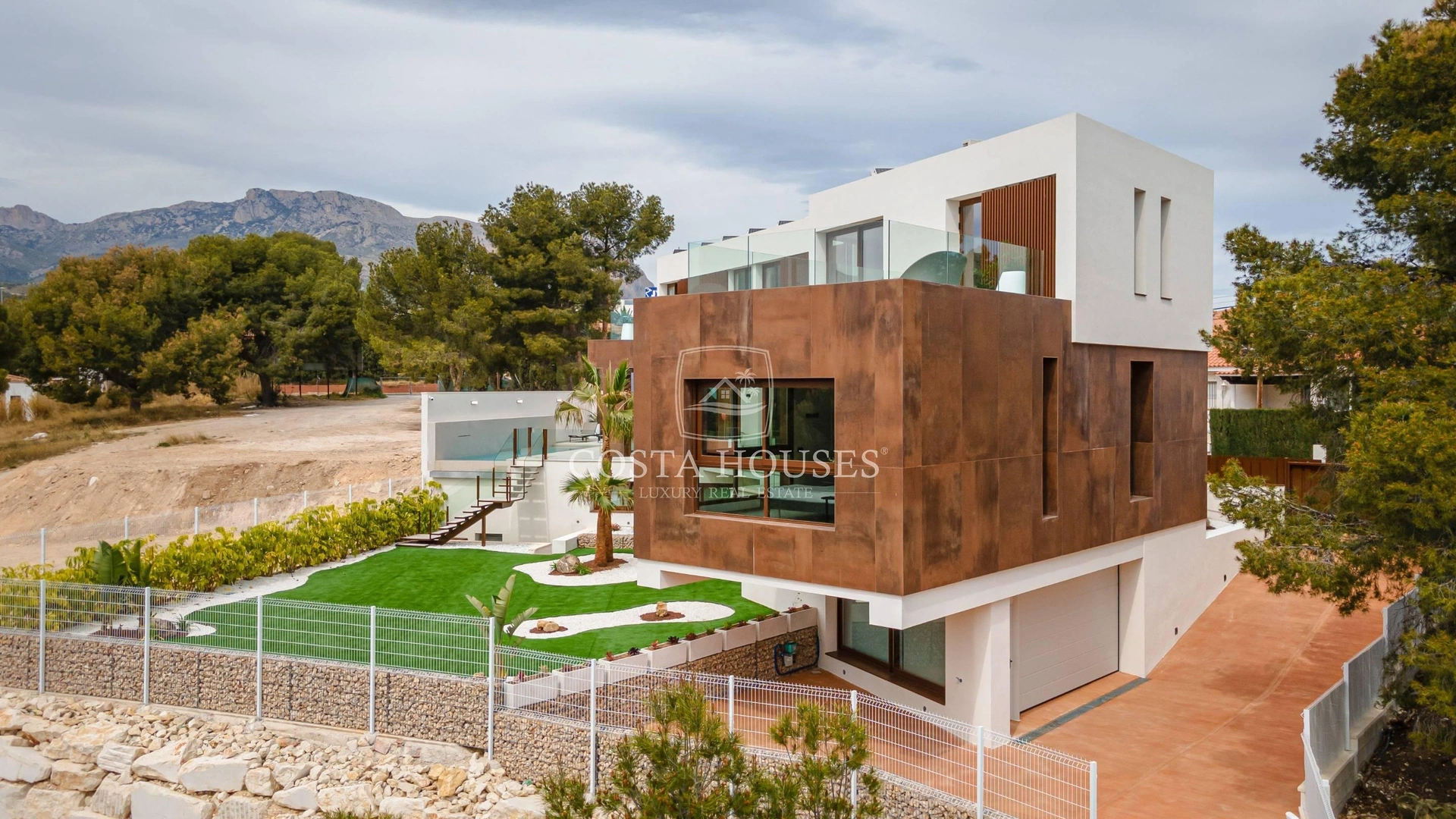 2521VL_ZEN - VILLA ZEN | IMPRESIONANTE VILLA EN VENTA EN BENIDORM CERCA DE GOLF AITANA, COSTA BLANCA
