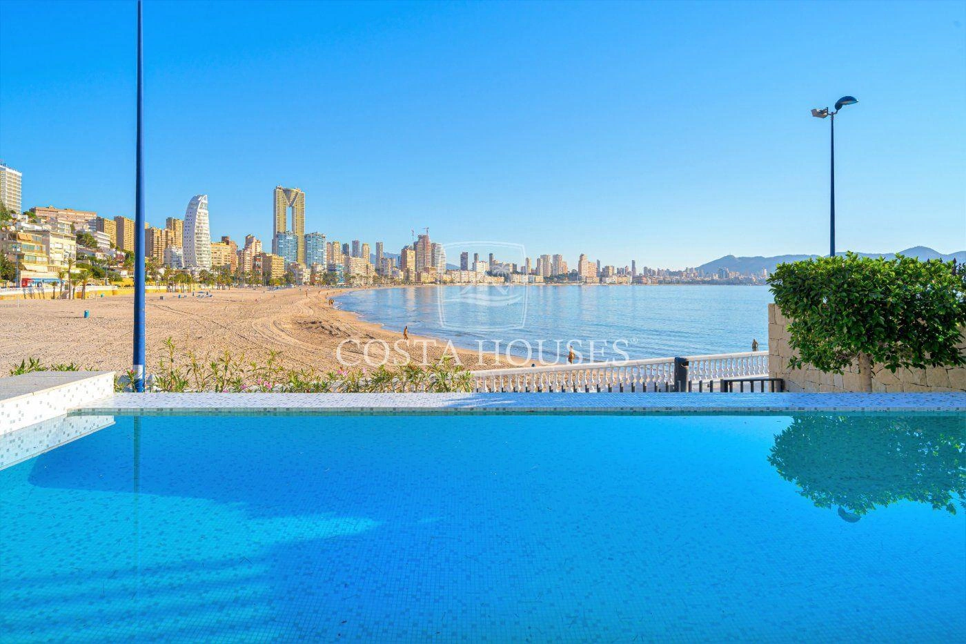 2331AL_GOLDENBAY - Venta APARTAMENTO DE LUJO EN 1a LINEA PLAYA FRENTE MAR EN BENIDORM | PISCINA INFINITY PRIVADA