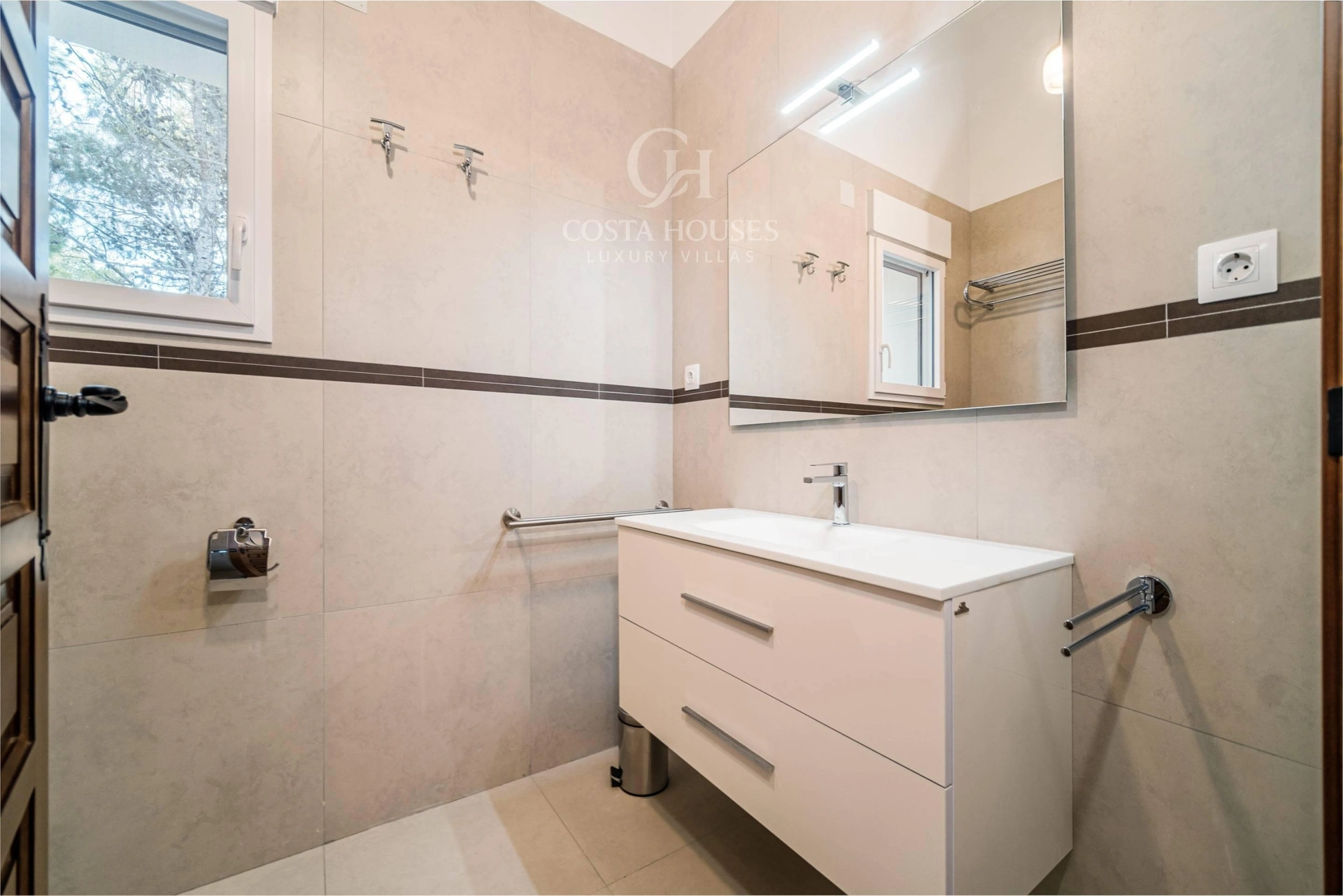 2719VL_MILAN - VILLA MILAN · RESIDENCIA DE LUJO CON VISTAS PANORÁMICAS AL MAR EN JÁVEA, ALICANTE