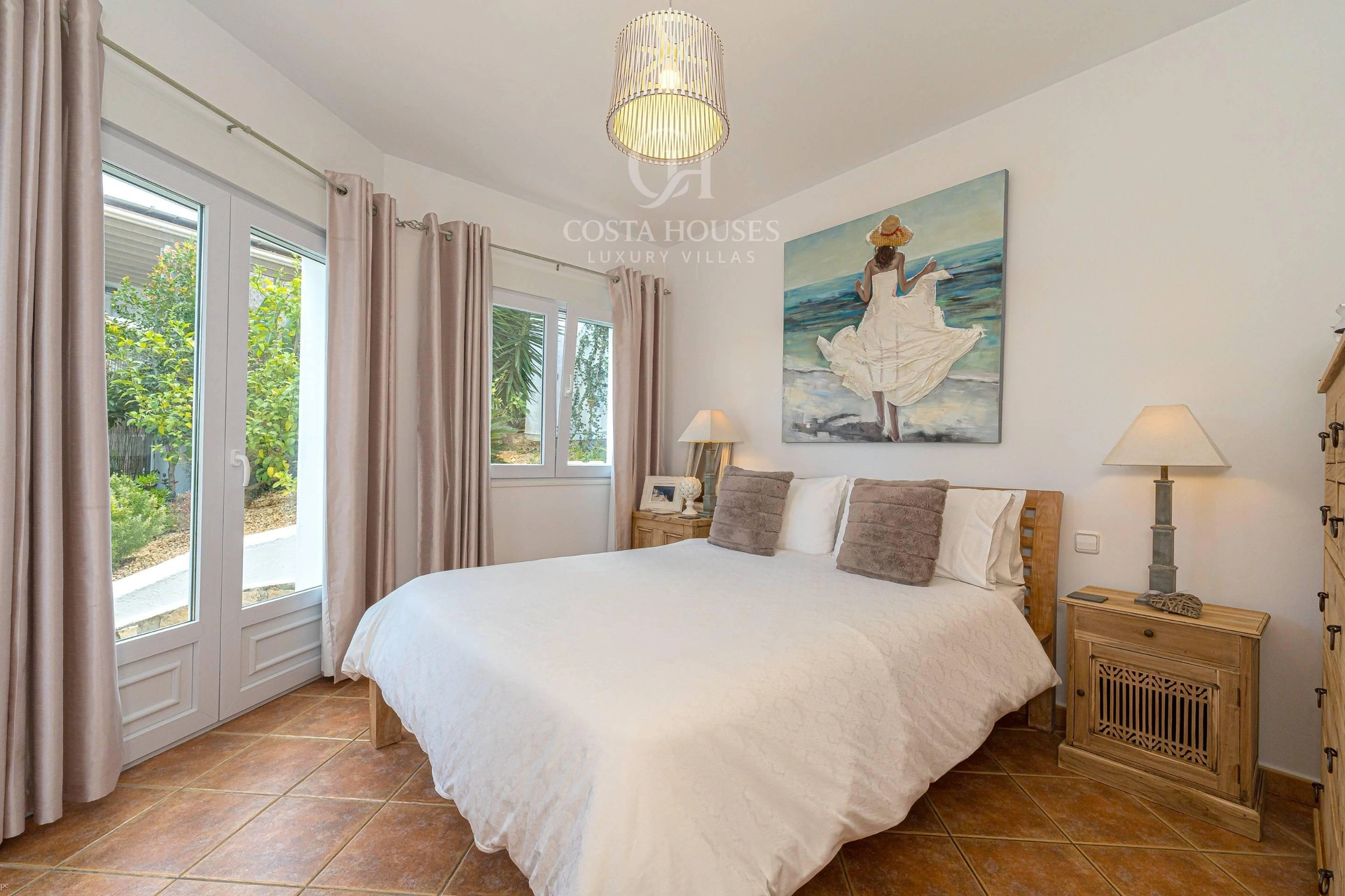 2782V_PIVER - VILLA PIVER · ELEGANCIA CONTEMPORÁNEA ENTRE EL MAR Y EL MONTGÓ – JÁVEA, COSTA BLANCA