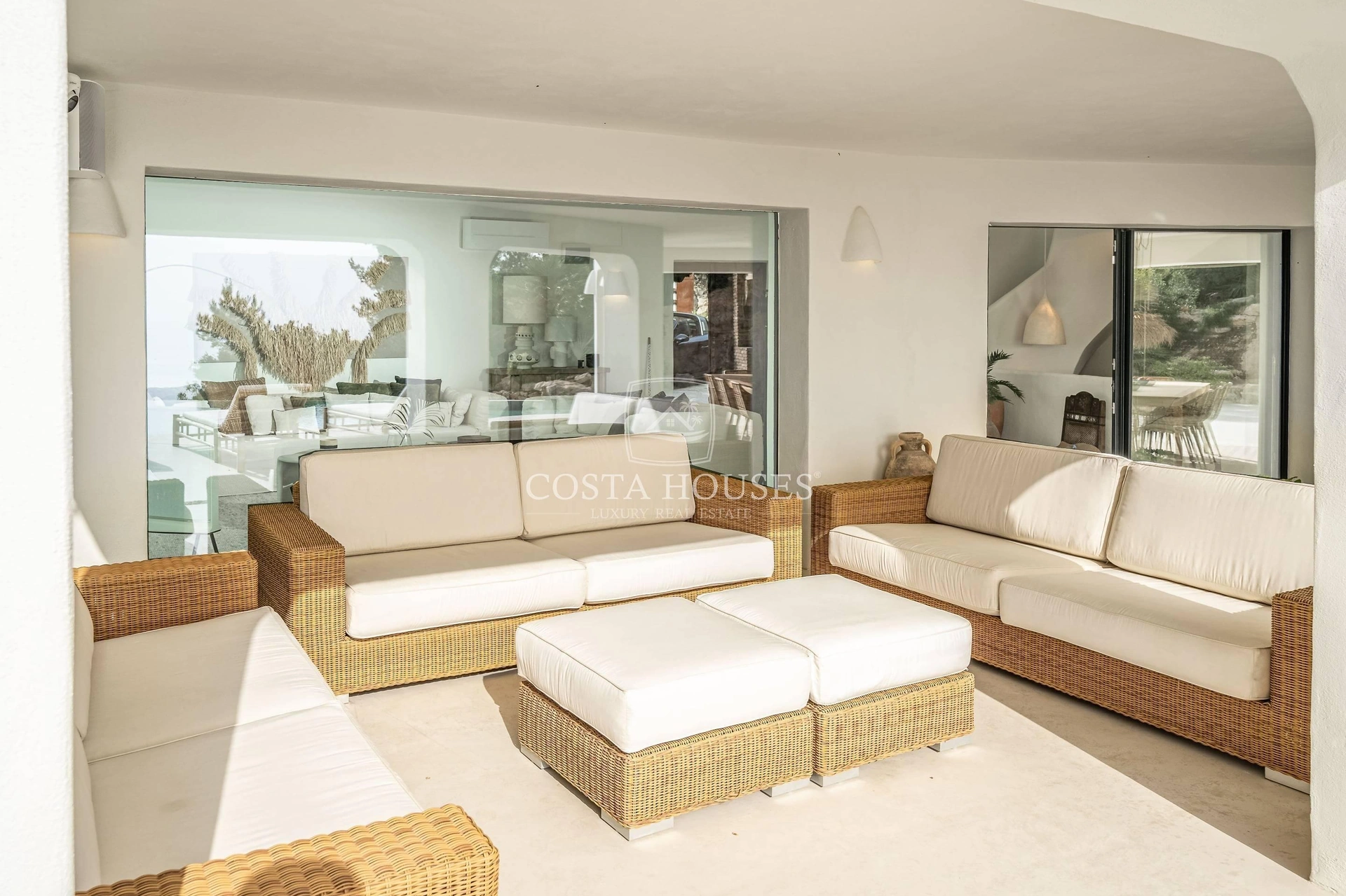 2512VL_VILLASOL - Exclusivas Villas de Lujo Ibiza Style frente al Mar · PORTET, Moraira | 4 dorm · Luxury LifeStyle
