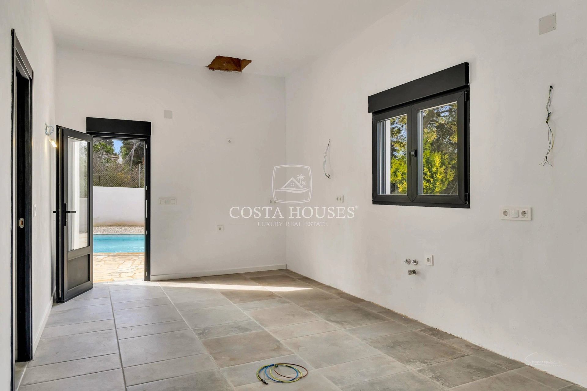 2677VL_HACIENDAJAVEA - HACIENDA JÁVEA · FINCA ANDALUZA CON GRAN PARCELA Y AMPLIAS POSIBILIDADES EN VENTA EN JÁVEA XÀBIA
